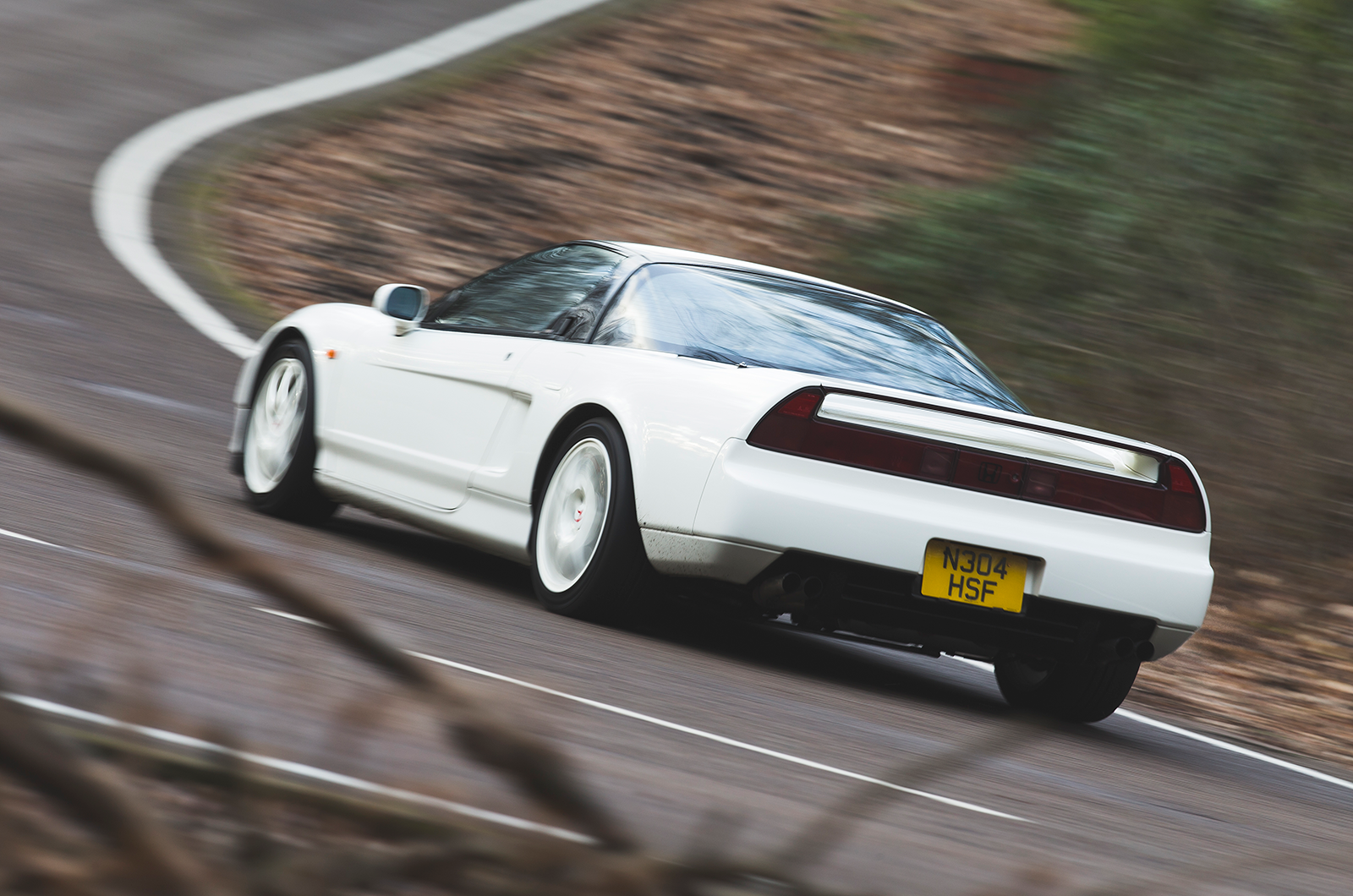 Classic & Sports Car – Bargain supercars: Ferrari 348 vs Honda NSX vs Lotus Esprit