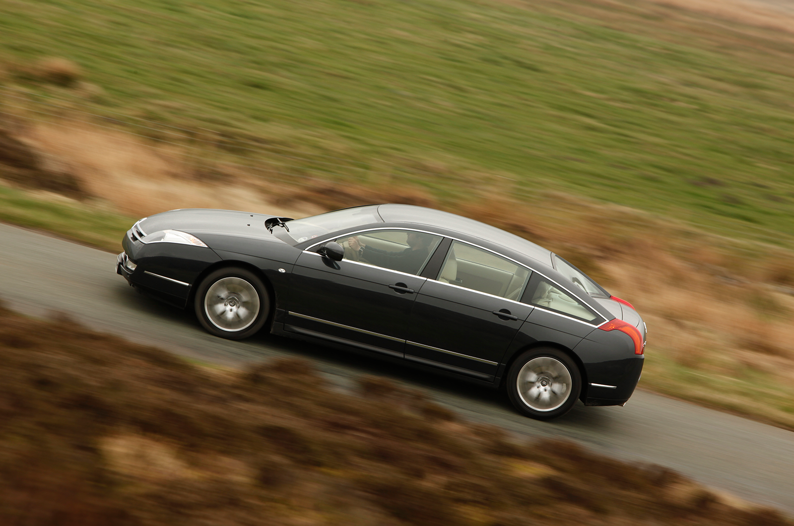 Classic & Sports Car – Celebrating the big Citroën saloon with DS, CX, XM and C6