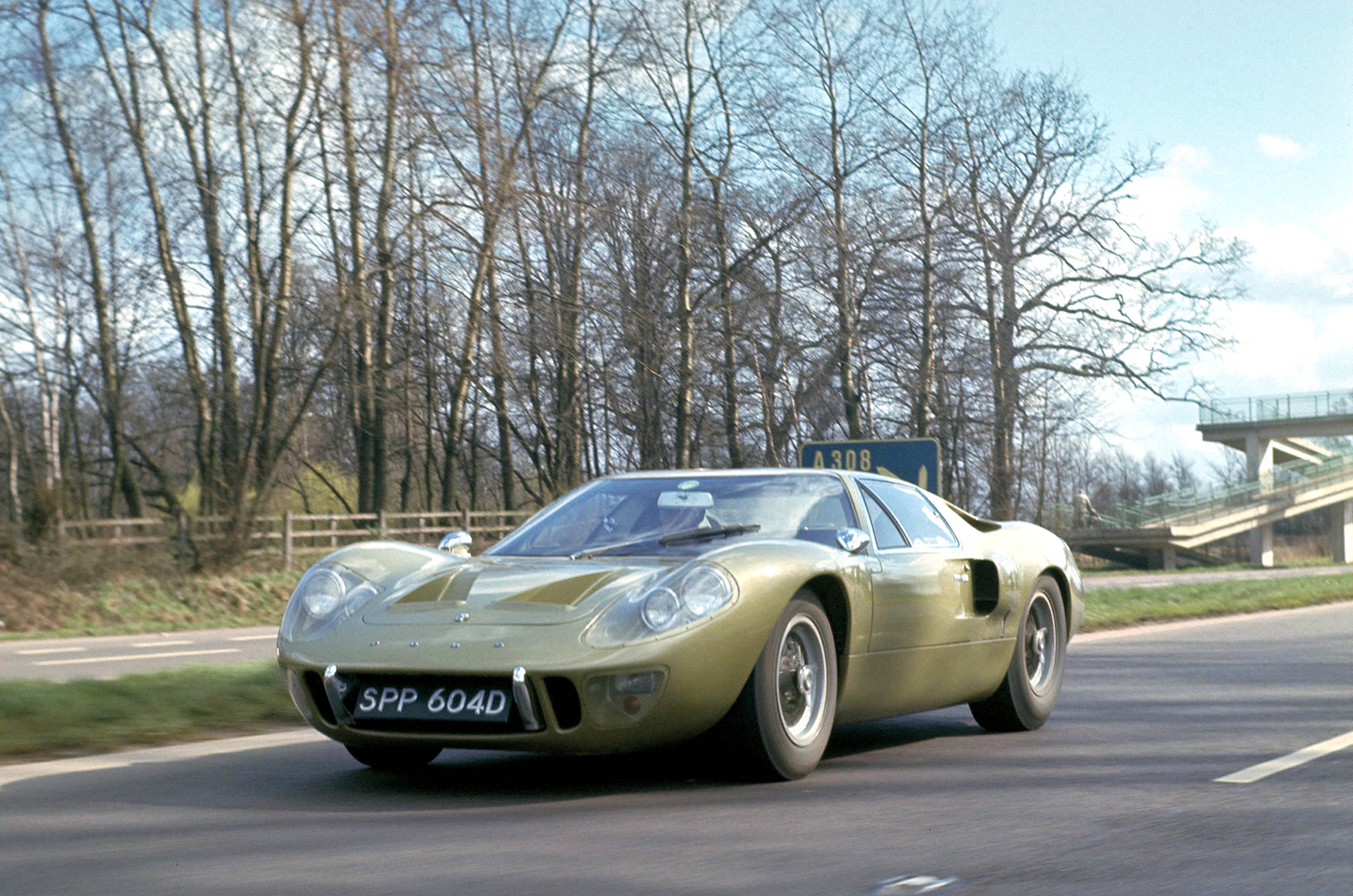 Classic & Sports Car – How the motorway made Britain