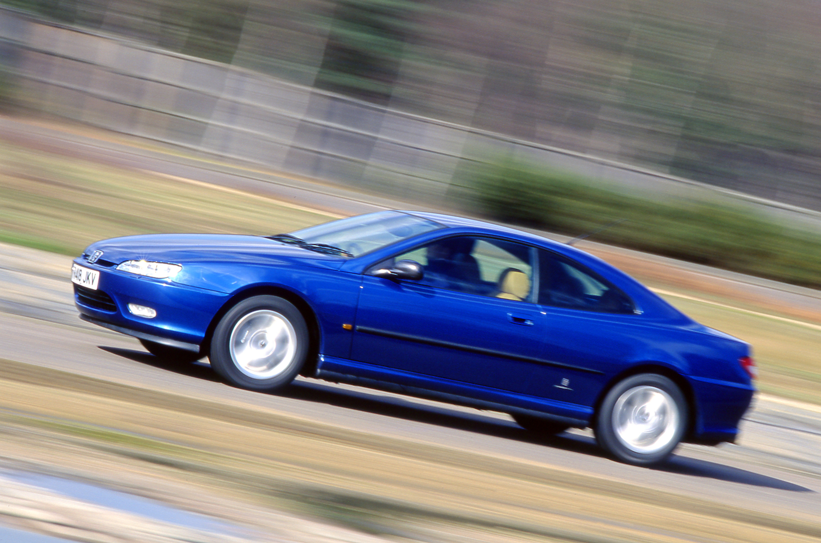 Classic & Sports Car – 19 undervalued classics from the 1990s