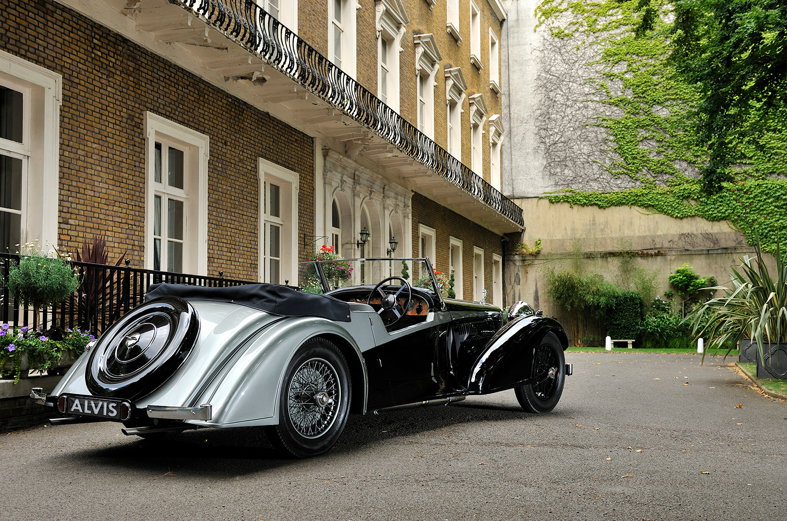 Classic & Sports Car – New Alvis Continuation cars on the way