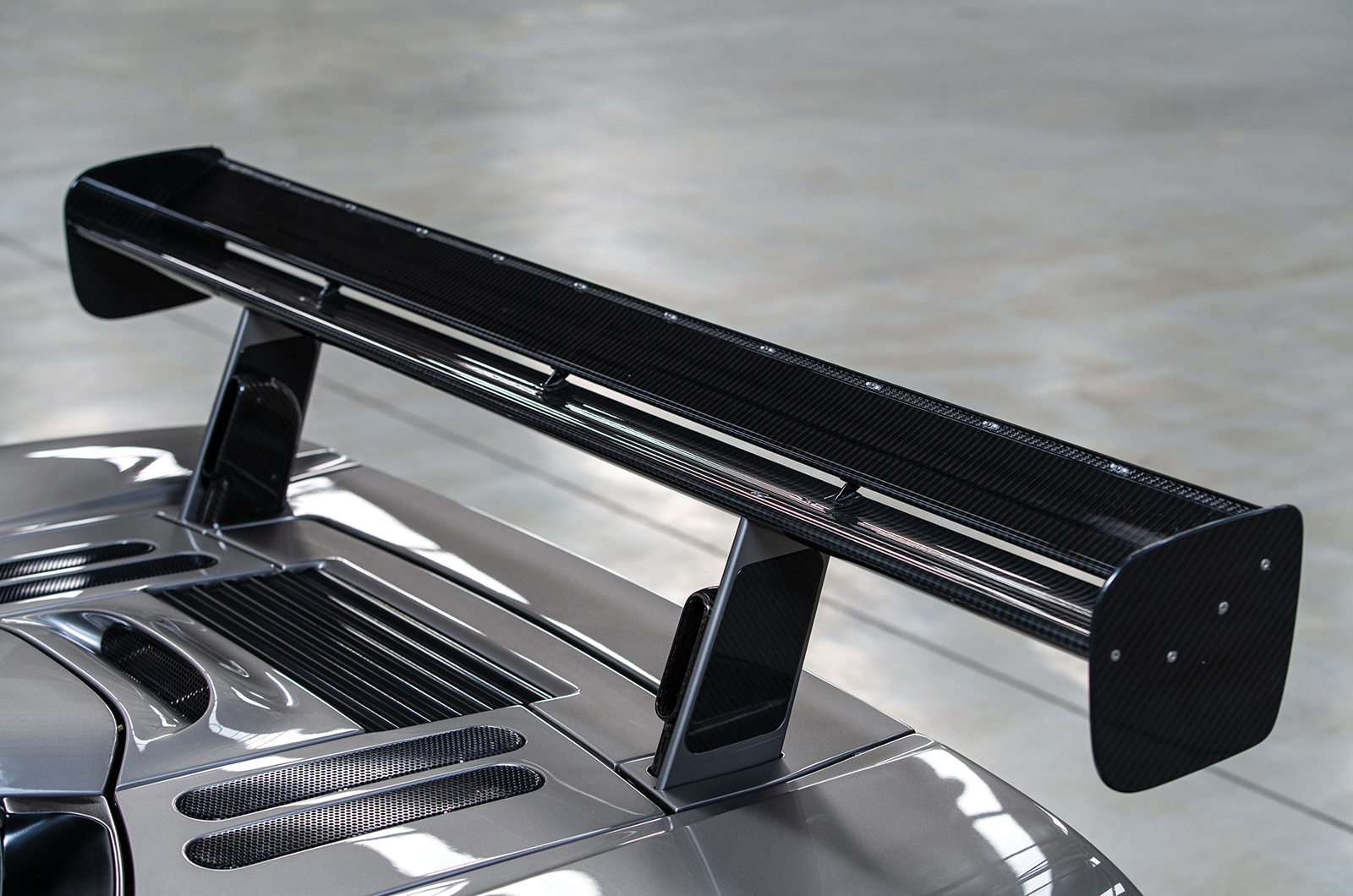 Classic & Sports Car – McLaren F1 in LM spec could fetch $23m at auction!