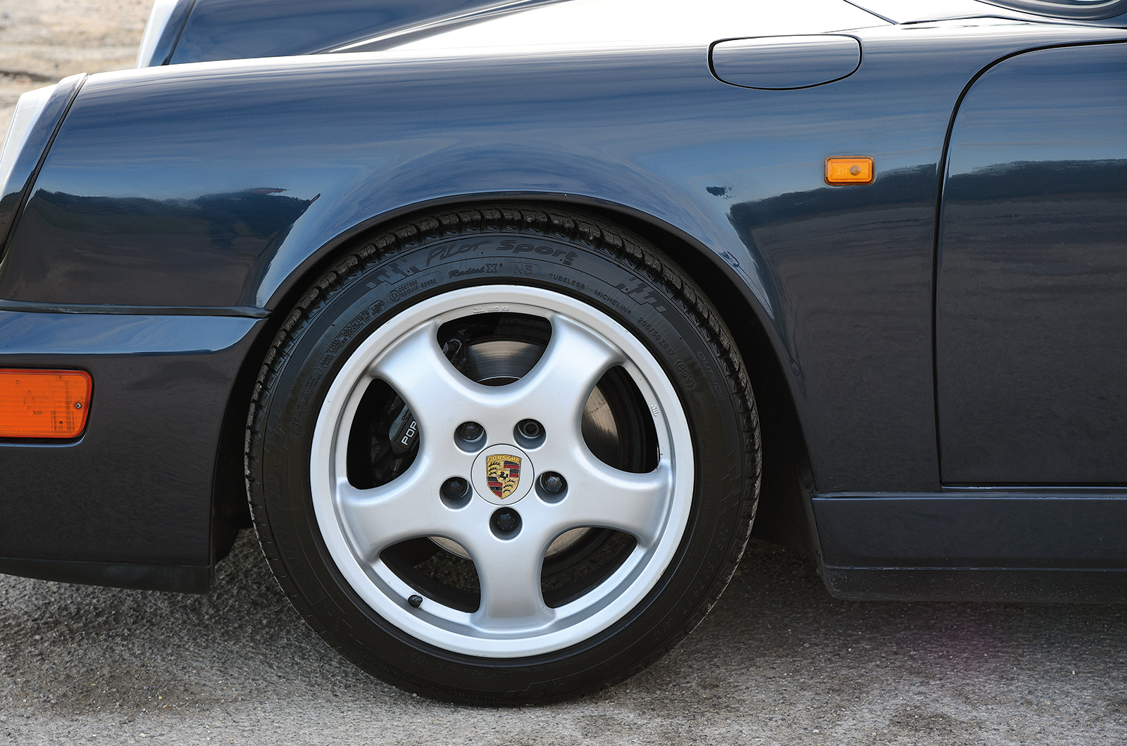 Classic & Sports Car – Buyer’s guide: Porsche 964