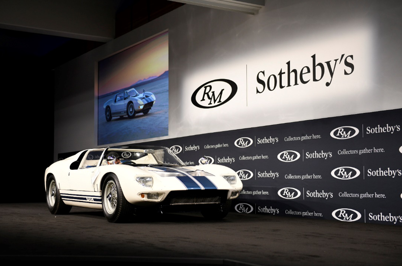 Classic & Sports Car – $19.8m McLaren F1 sets new record at Monterey