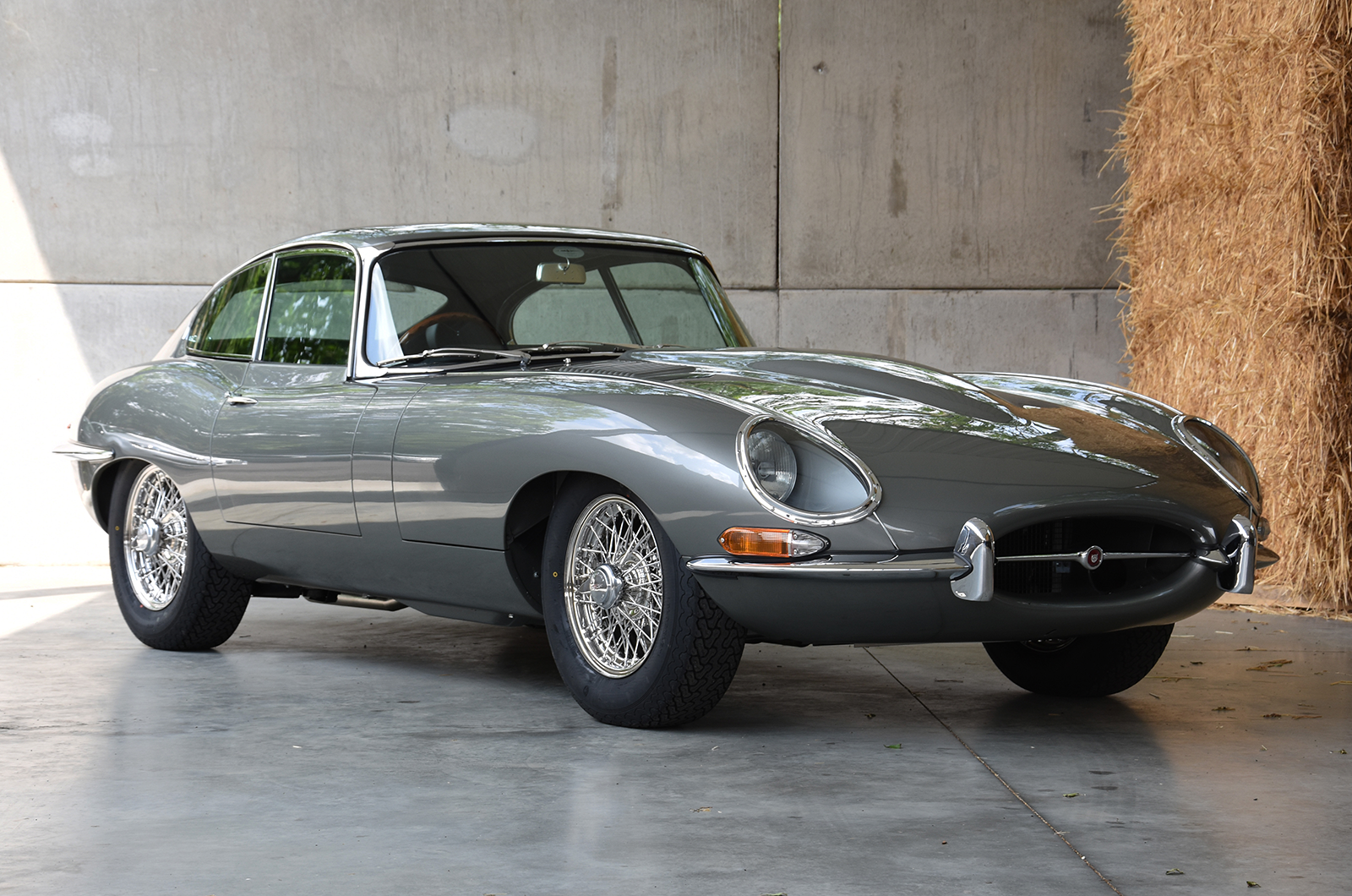 Classic & Sports Car – Epic restoration saves forest-find early E-type