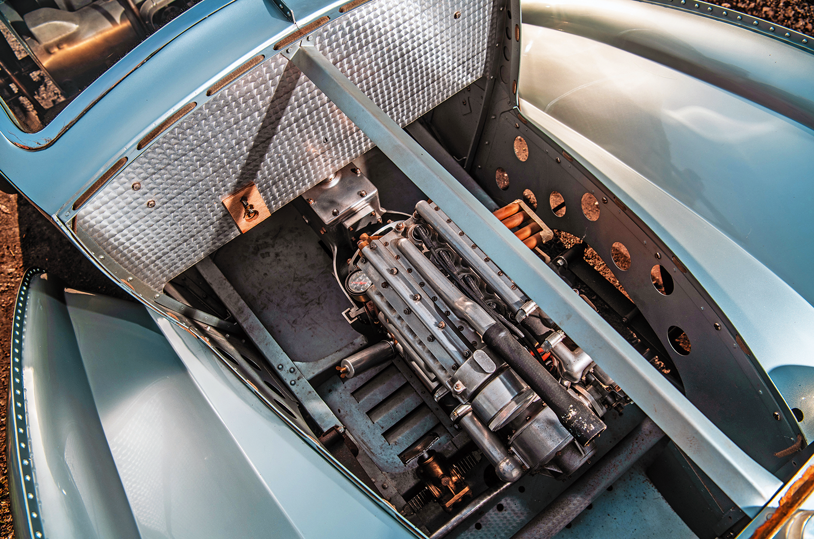 Classic & Sports Car – Bugatti Type 68: the missing link