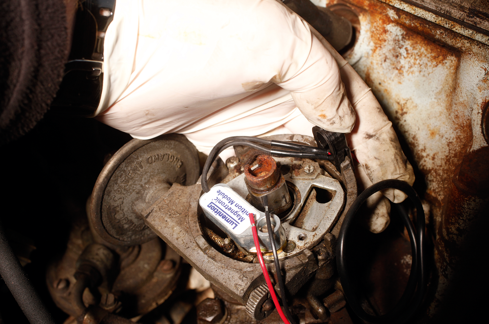 Classic & Sports Car – How to… fit electronic ignition to your classic car