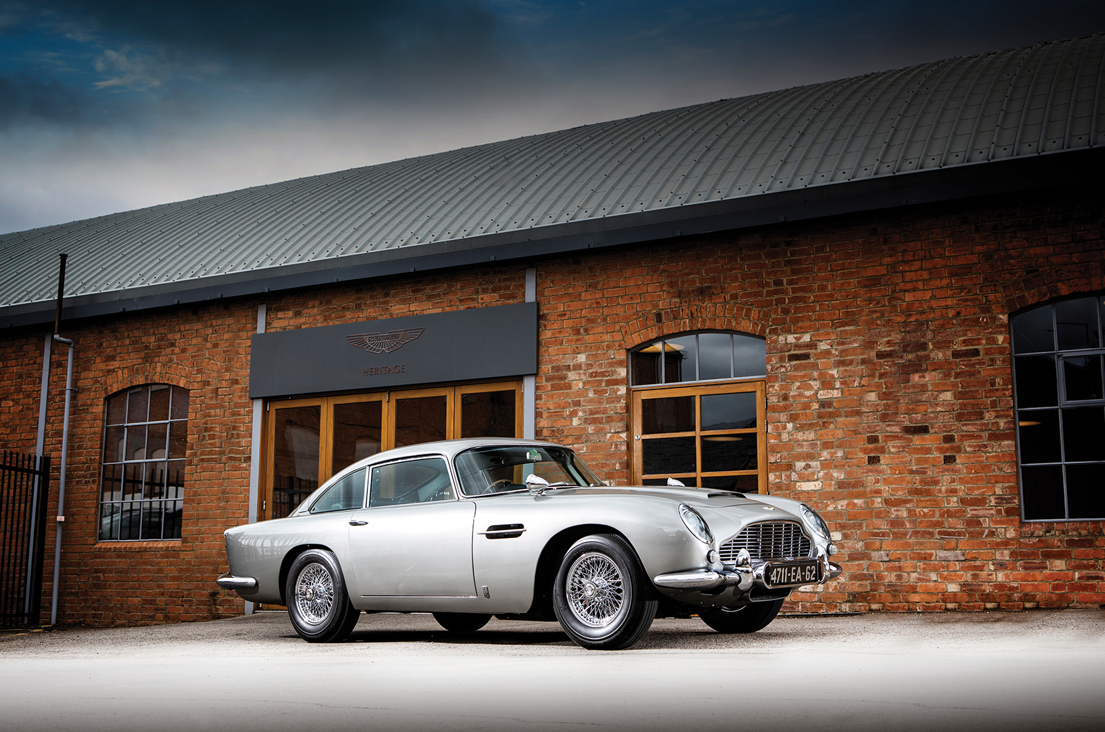 Classic & Sports Car – Bond DB5 sets new world record at Monterey sale