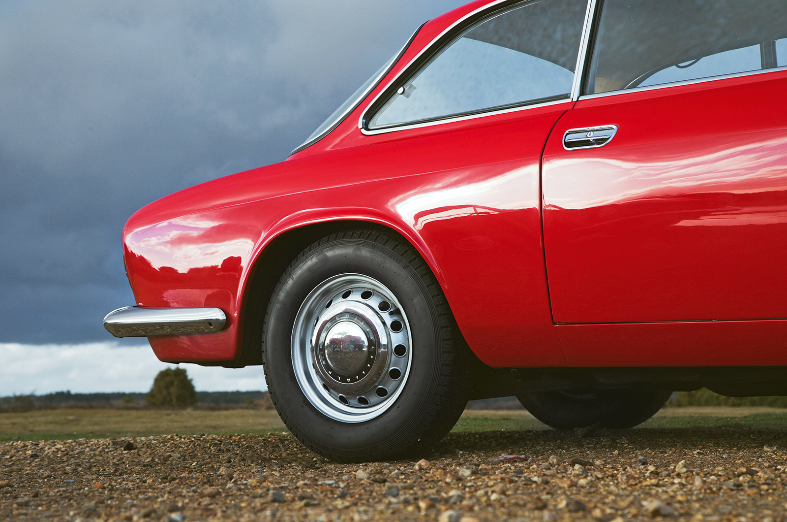 Classic & Sports Car – A cut above: Alfa Romeo GT 1300 Junior vs Fiat 124 Sport vs Lancia Fulvia Coupé