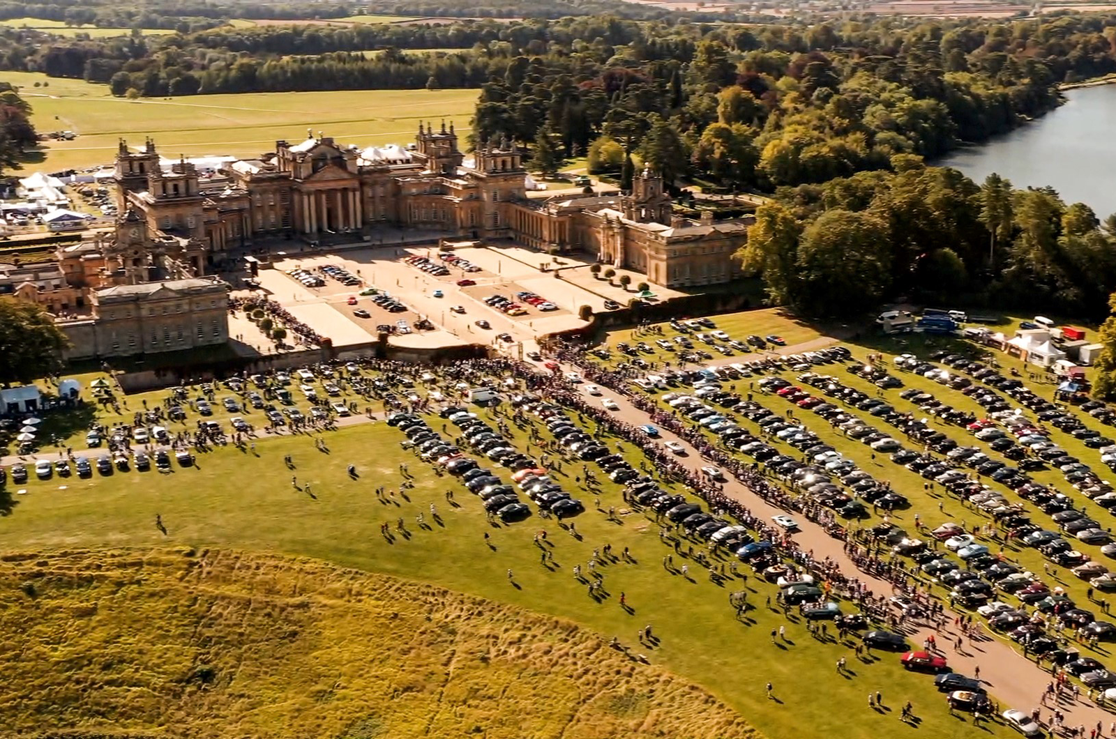 Classic & Sports Car – Talbot-Lago scoops top prize at Salon Privé