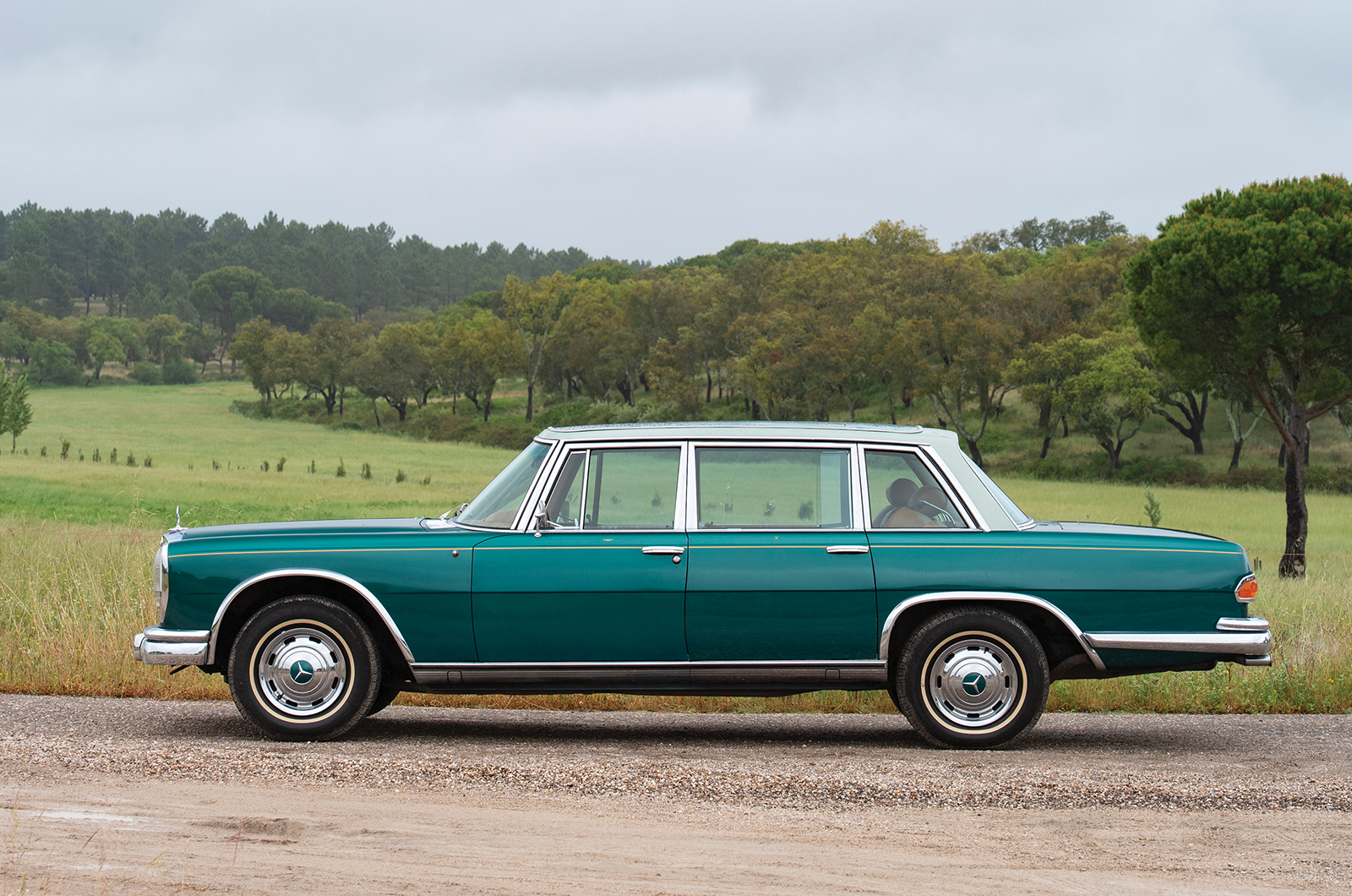 Classic & Sports Car – Bentley tops no-reserve, single-owner sale