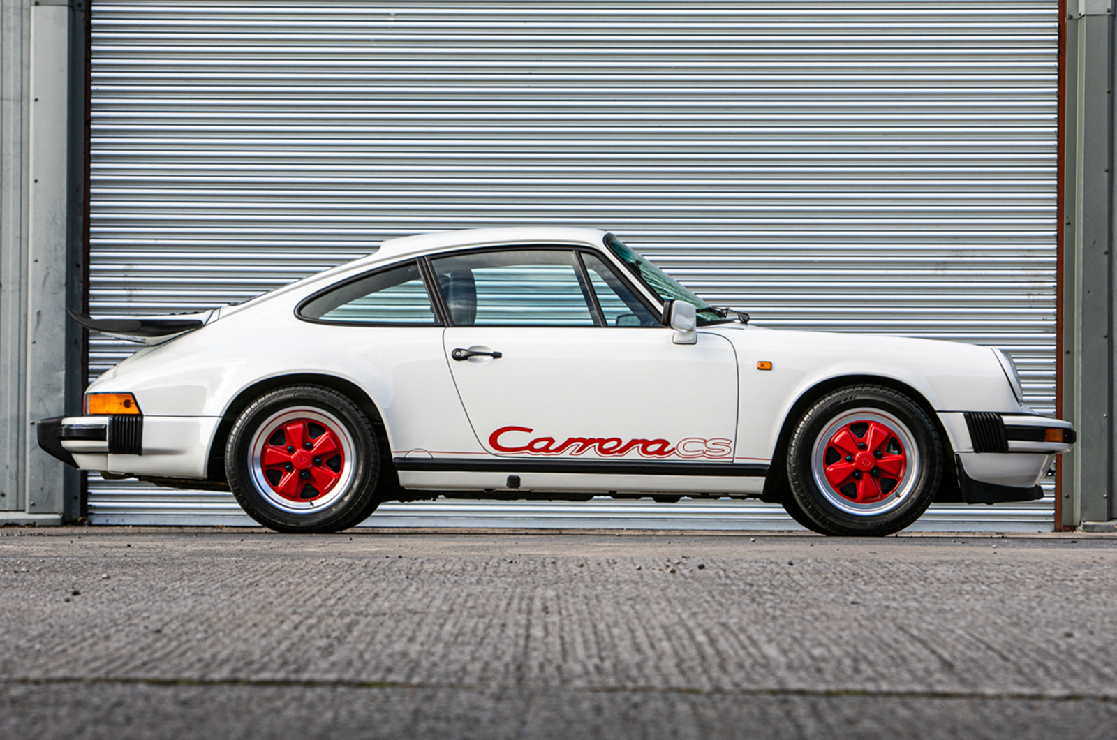 Classic & Sports Car – No-reserve classic Porsches give buyers rare opportunity