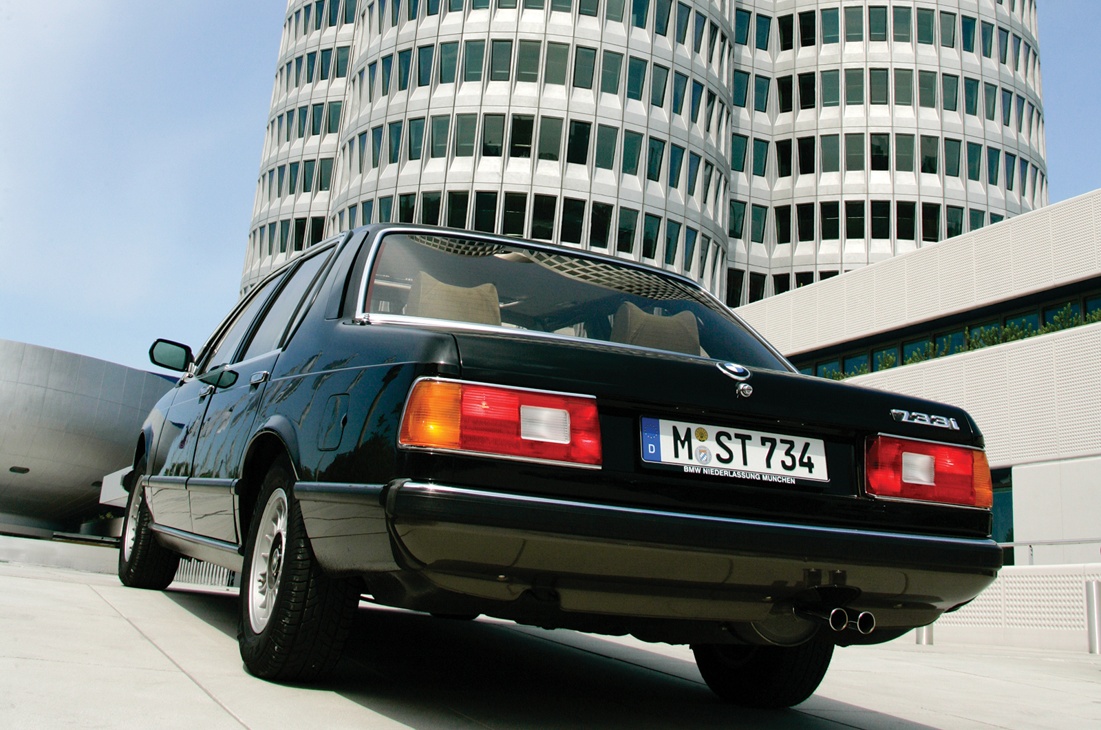 Classic & Sports Car – Pride of Bavaria: driving the BMW 7 Series