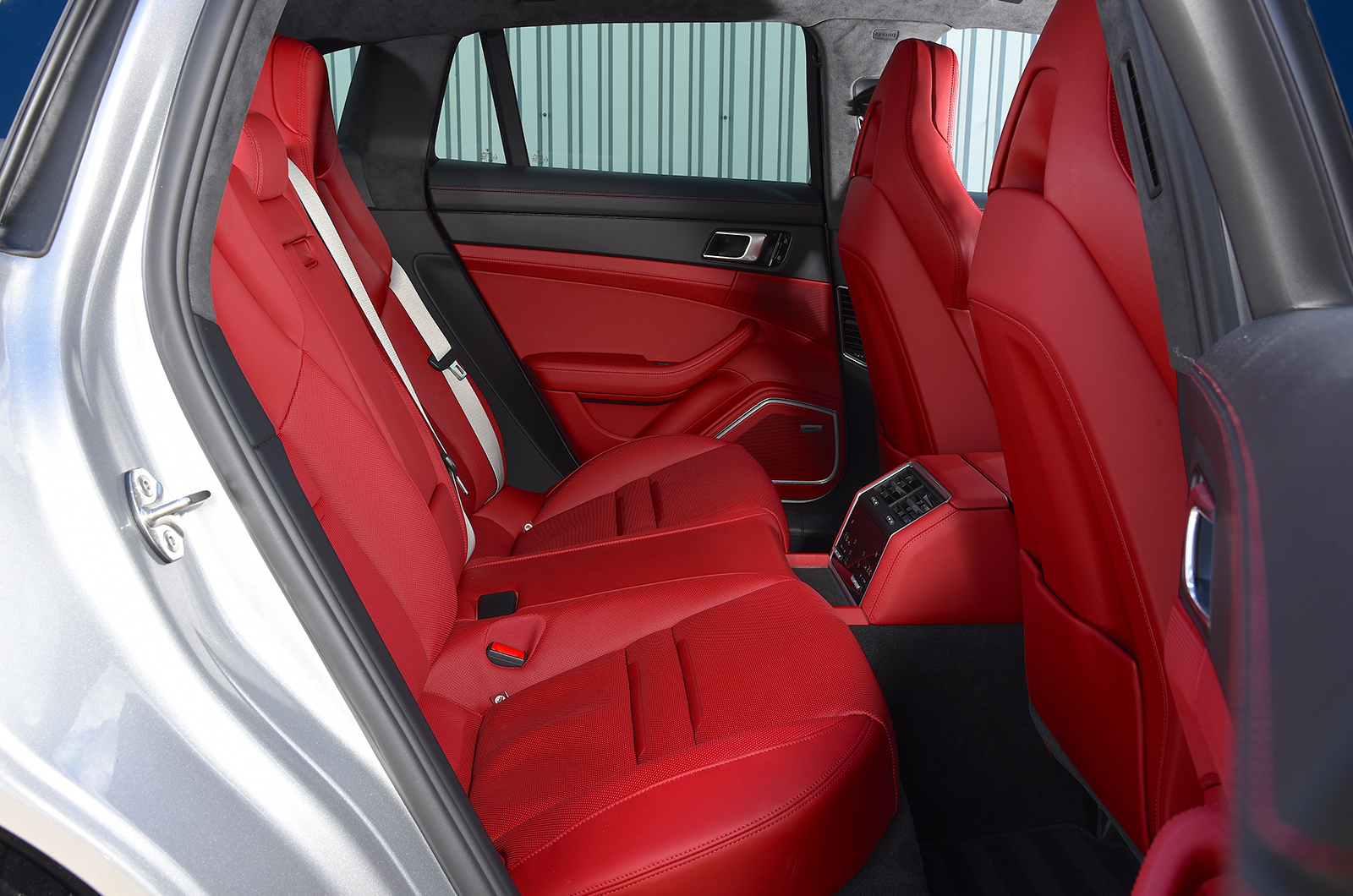 Classic & Sports Car – Future classic: Porsche Panamera