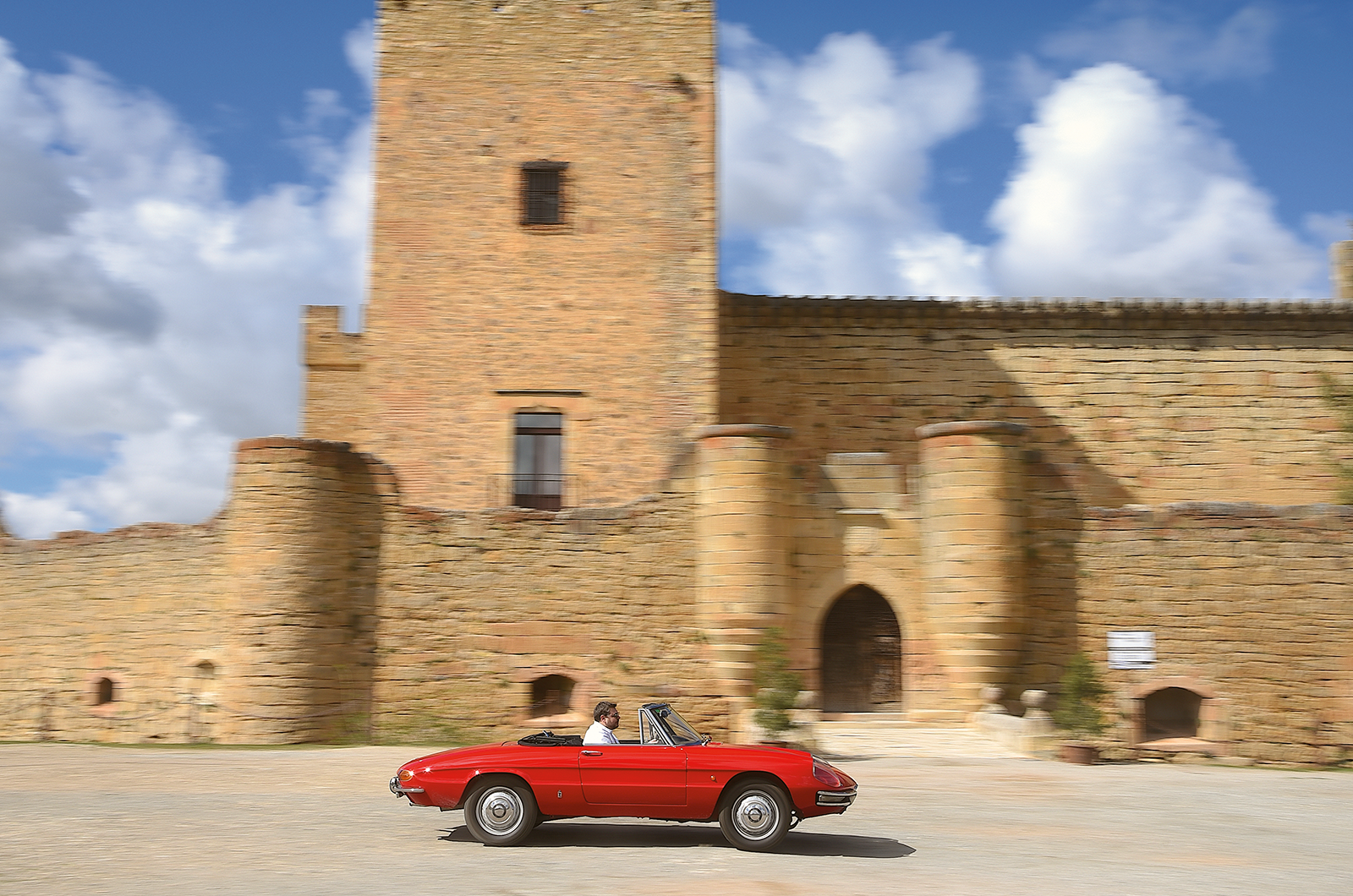 Classic & Sports Car – Dream drive: Alfa Romeo Duetto 1600