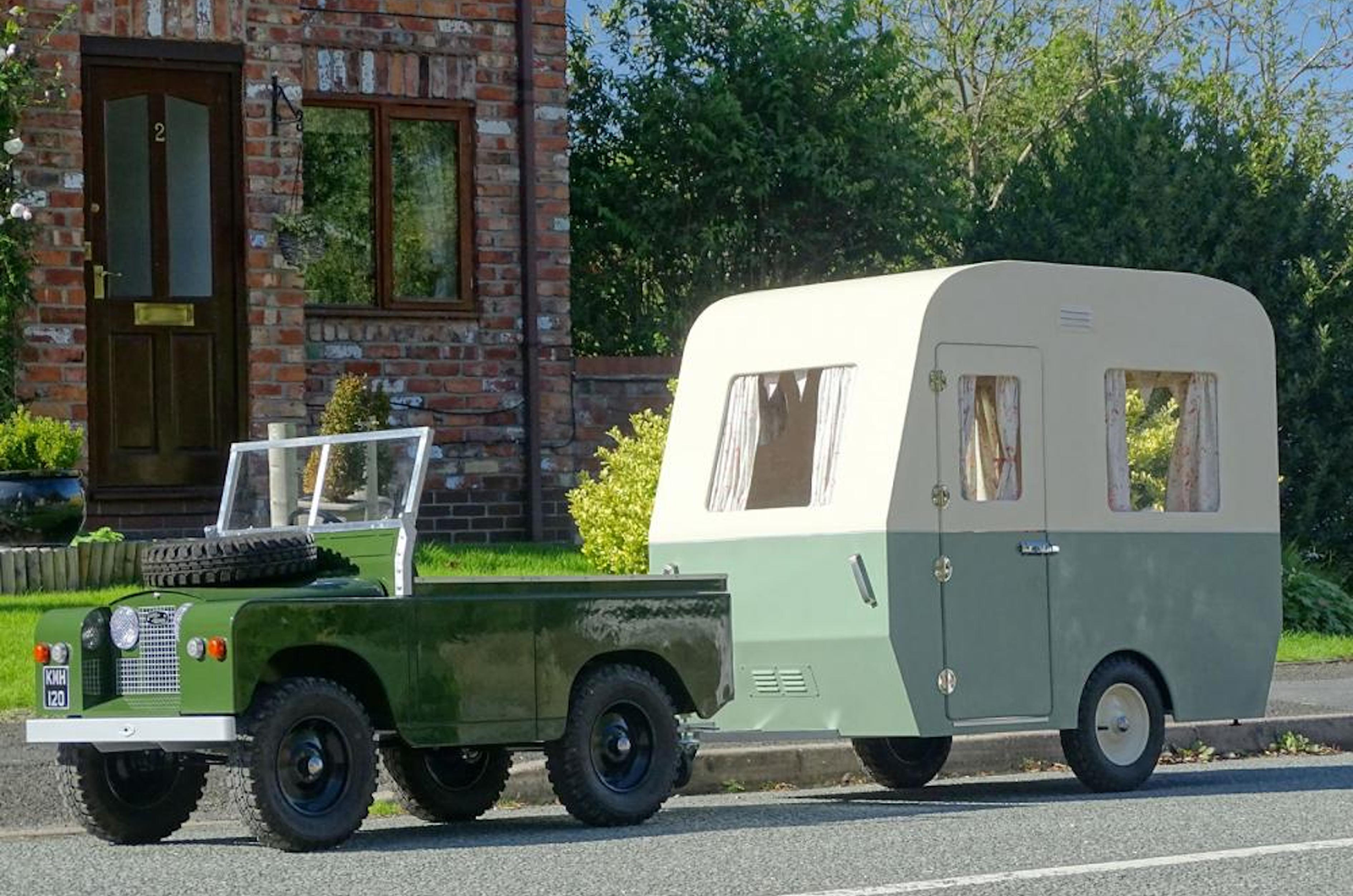 Classic & Sports Car – How to get your kid into classics?