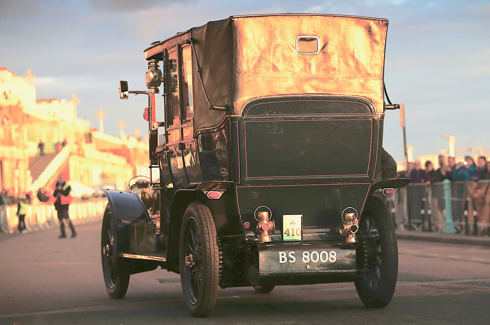Classic & Sports Car – London to Brighton Veteran Car Run 2019 preview