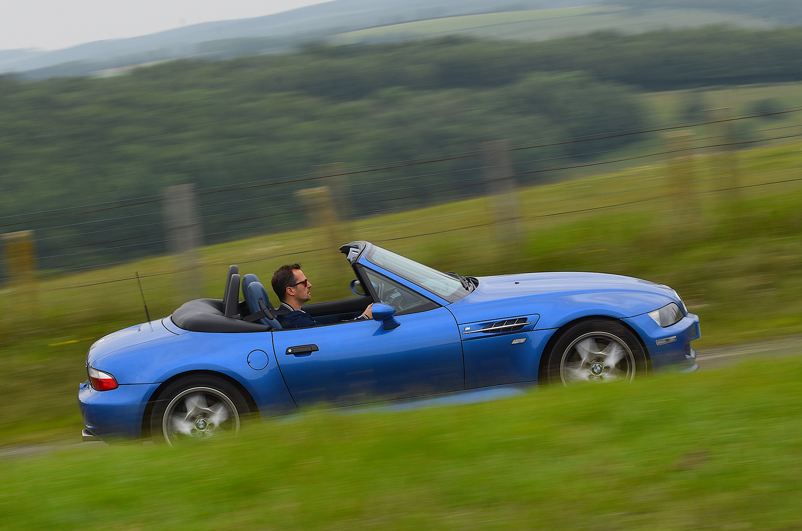 Classic & Sports Car – Natural brawn thrillers: Mercedes-Benz SLK32 AMG vs BMW Z3 M Roadster