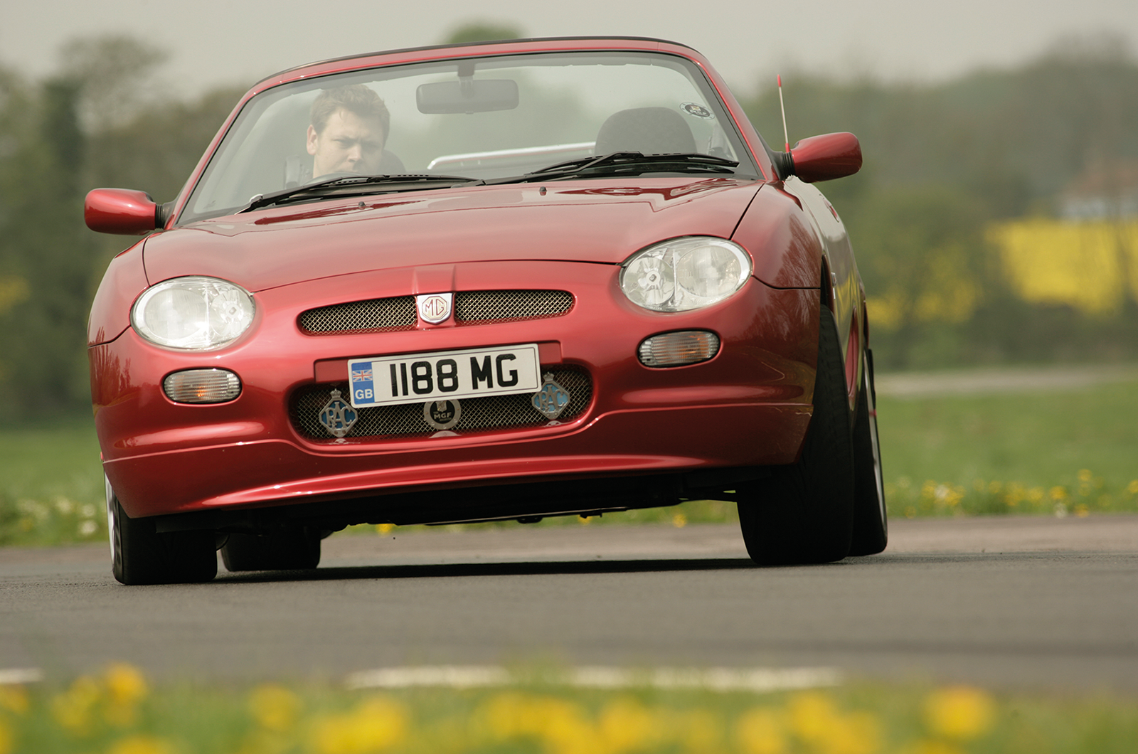 Classic & Sports Car – Buyer’s guide: Alfa Romeo Spider (916)