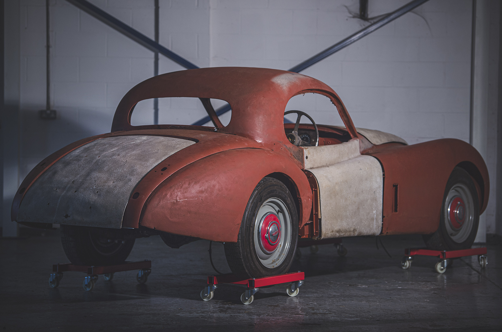 Classic & Sports Car – Fancy a project? Try this barn-find Jaguar XK120