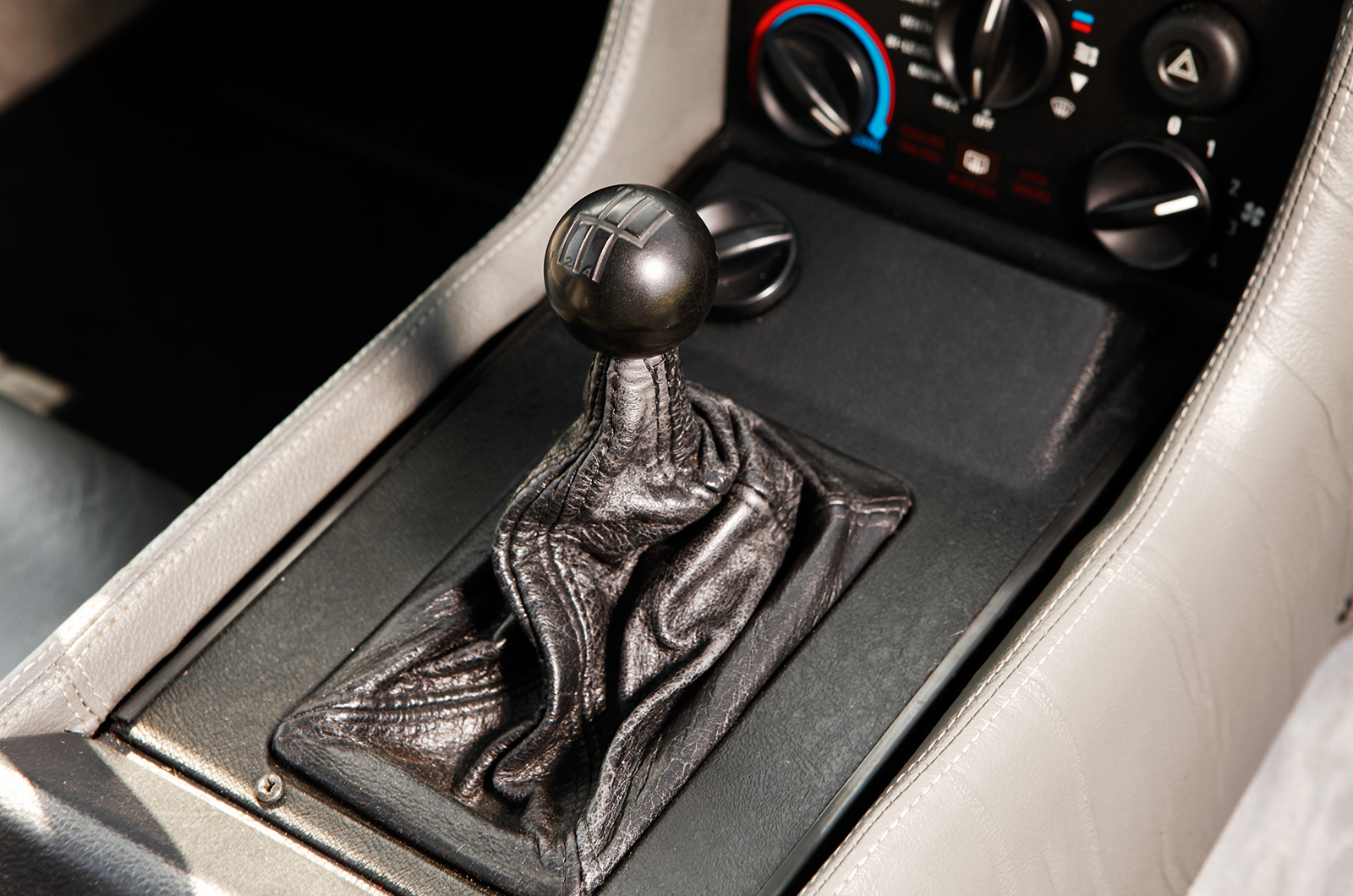 Classic & Sports Car – Buyer’s guide: DeLorean DMC-12