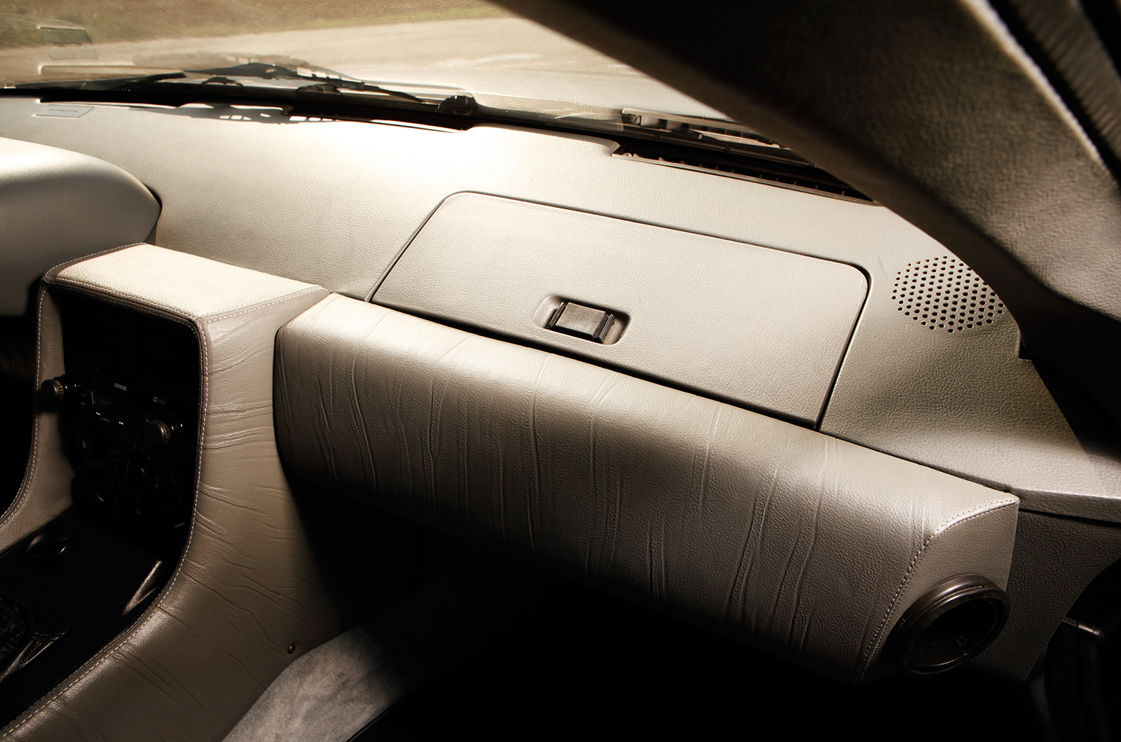 Classic & Sports Car – Buyer’s guide: DeLorean DMC-12