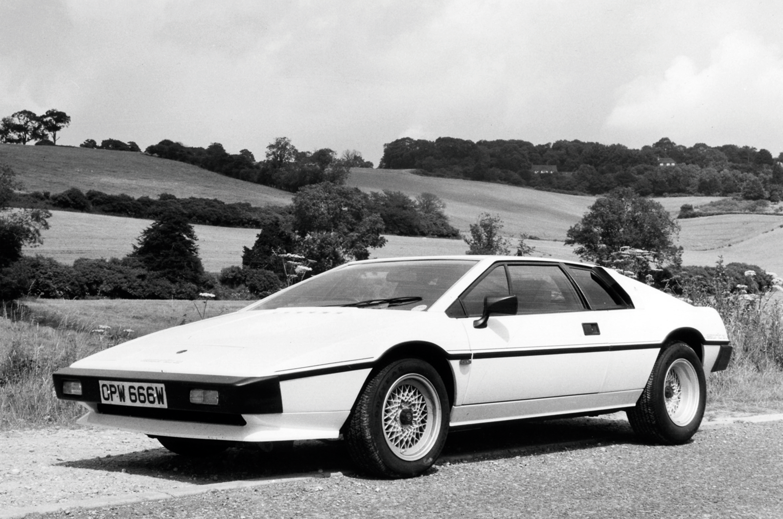 Classic & Sports Car – Buyer’s guide: DeLorean DMC-12