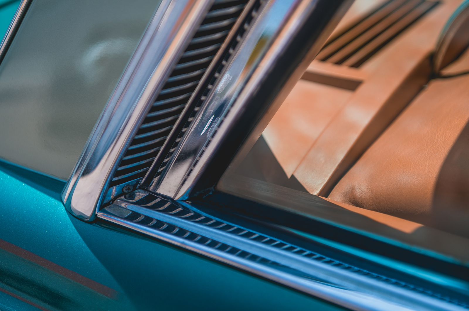 Classic & Sports Car – Blue-sky thinking: the unique glass-roofed Mercedes-Benz 600