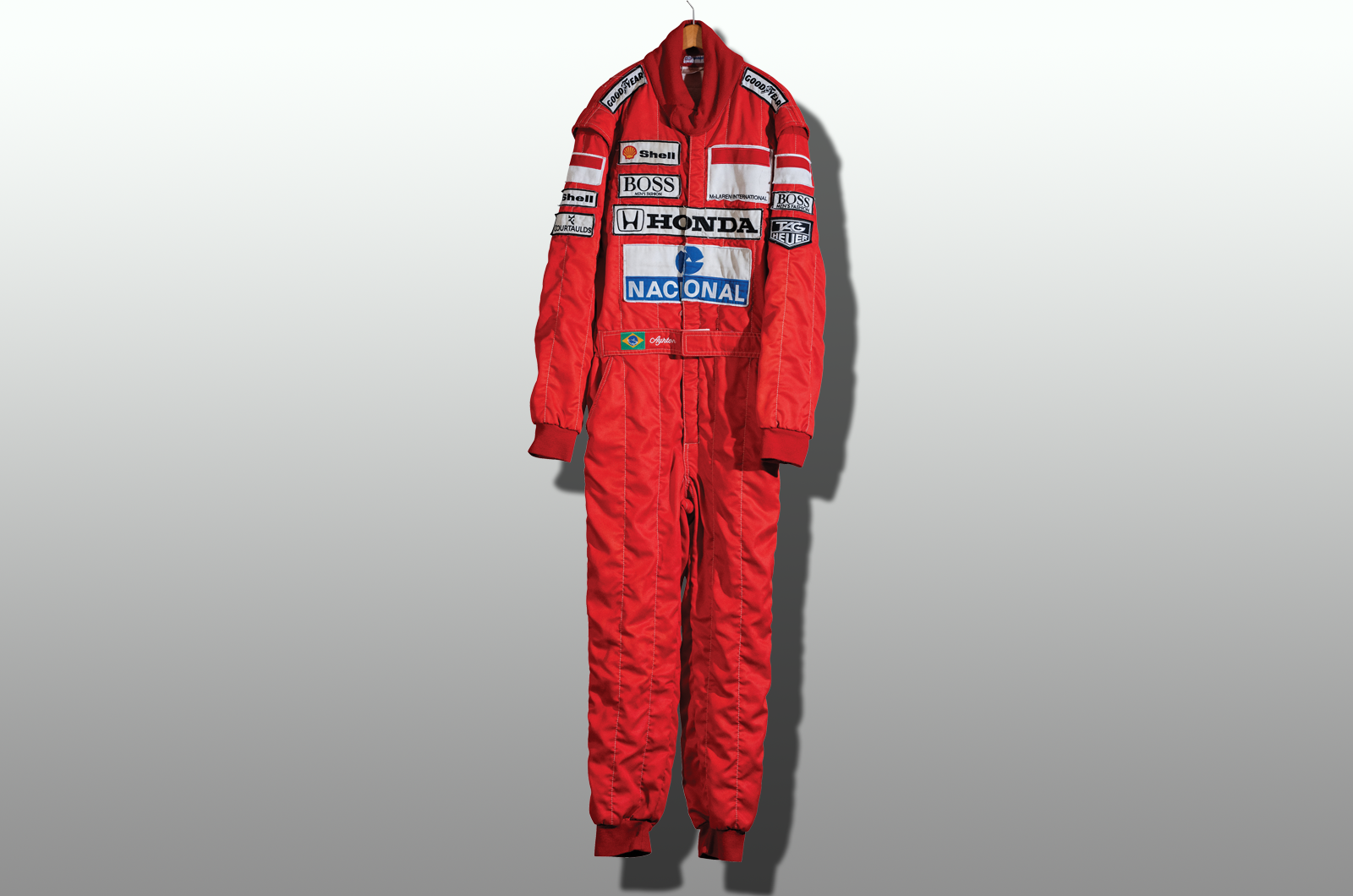 Classic & Sports Car – $100k Senna helmet tops F1 memorabilia sale