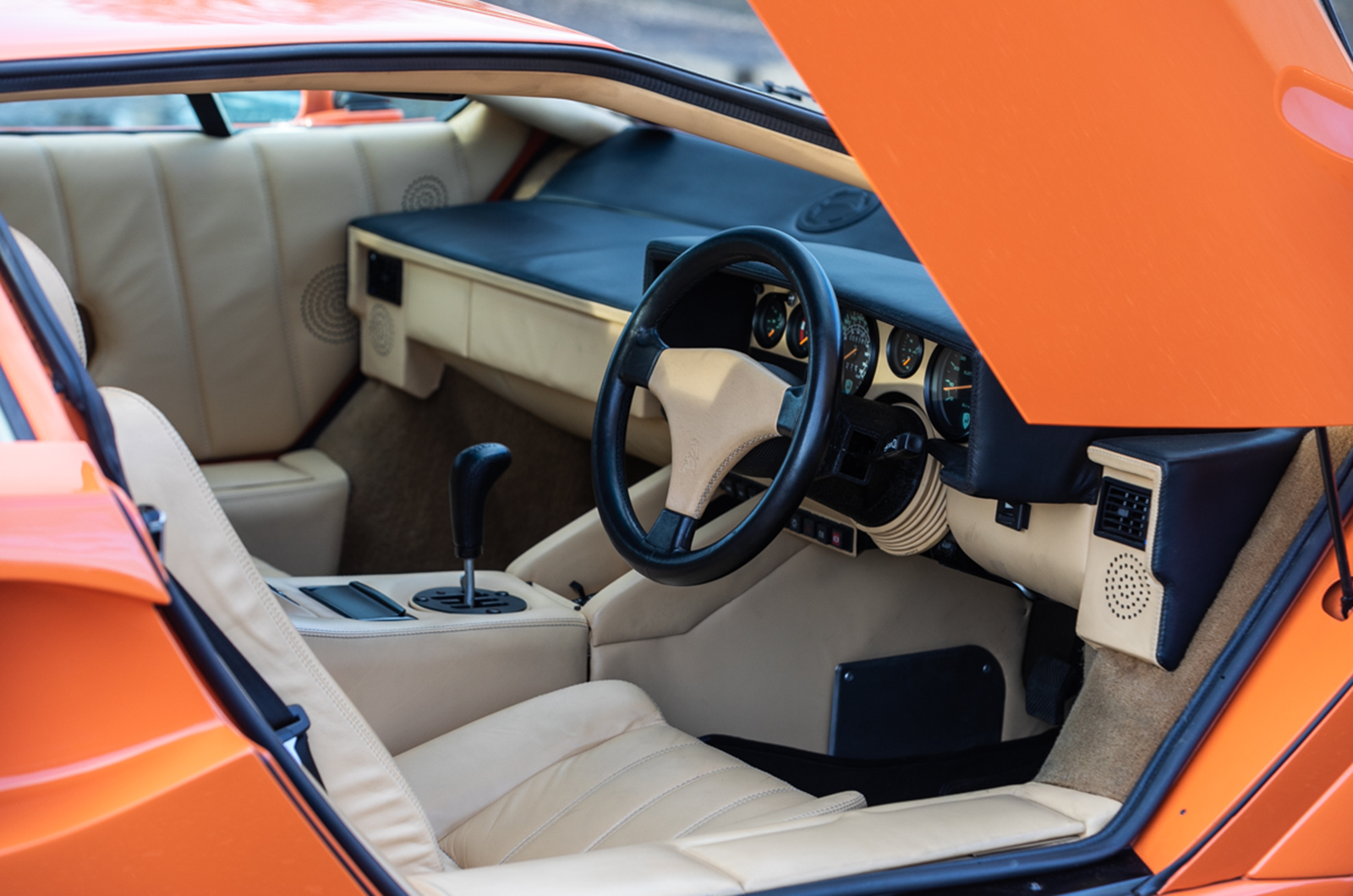 Classic & Sports Car – 1990 Lamborghini Countach 25th Anniversary