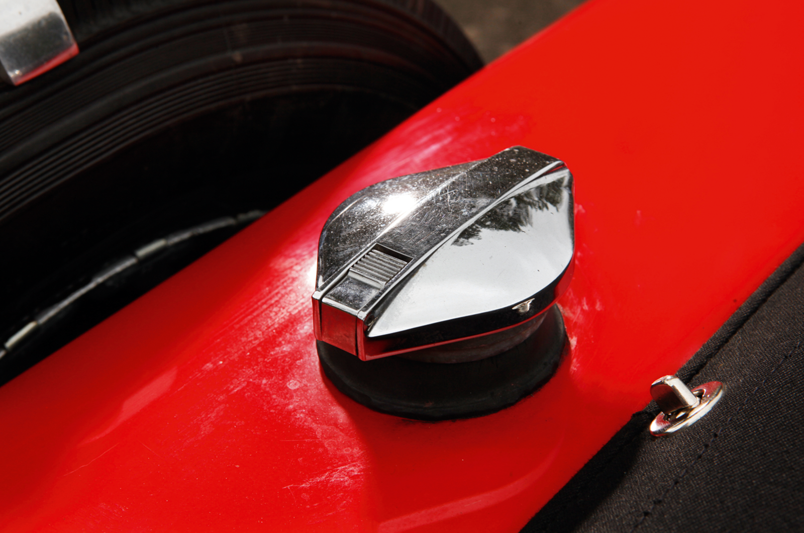 Classic & Sports Car – Bargain ’50s greats: Austin-Healey 100 vs Morgan Plus 4 vs Triumph TR2