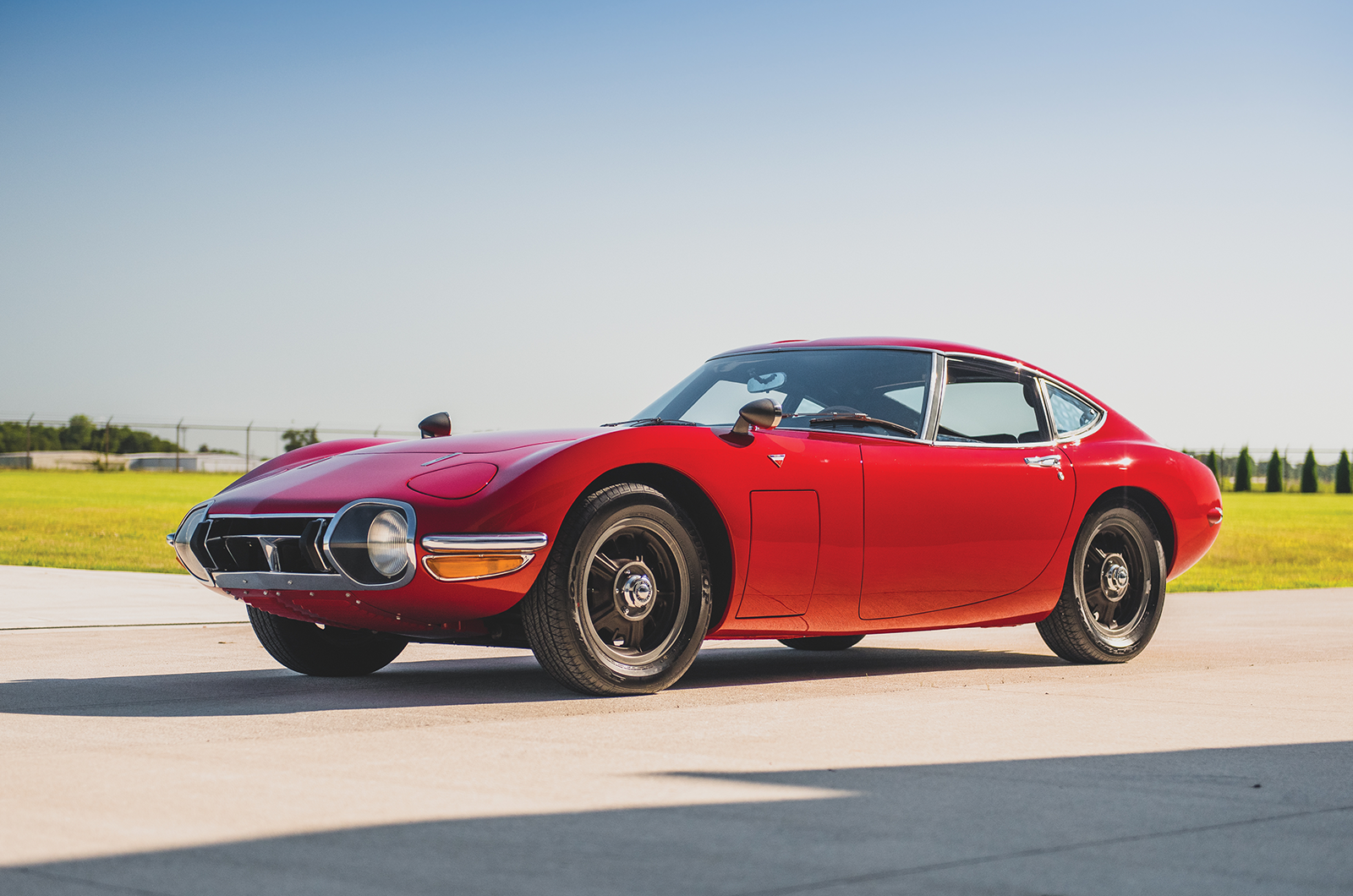 Classic & Sports Car – Fiat 8V Supersonic, Miura and DB5 lead 230-strong single-owner sale