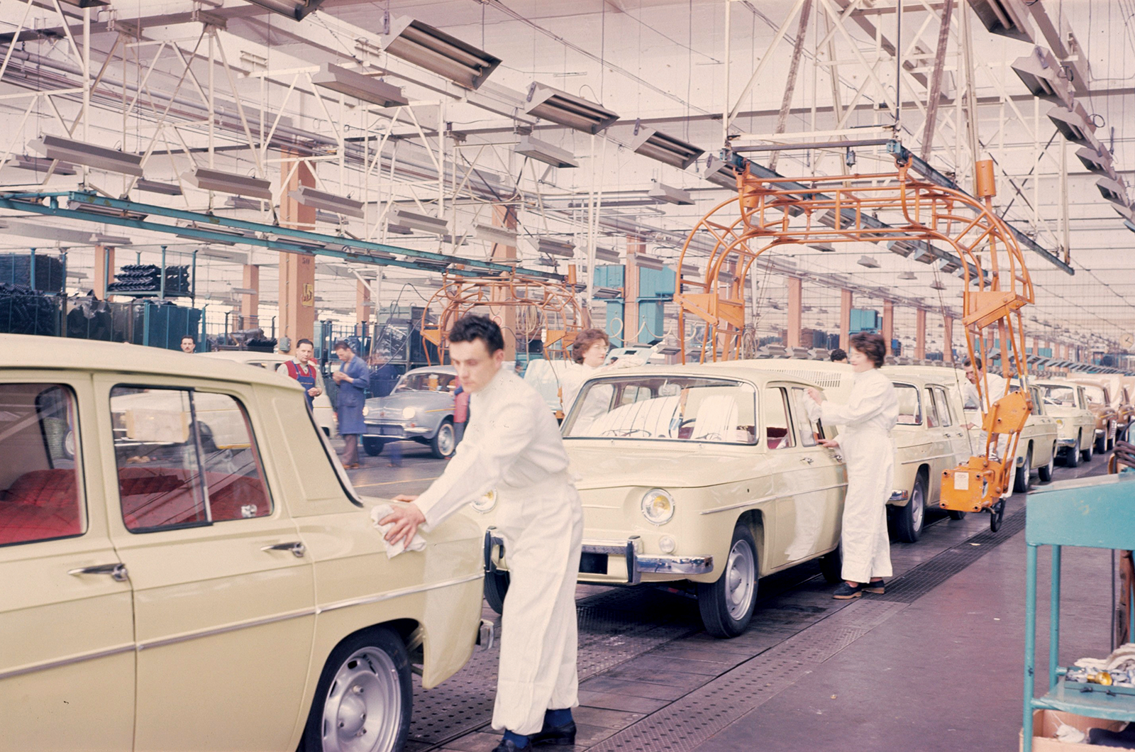 Classic & Sports Car – Buyer’s guide: Renault 8 & Renault 10