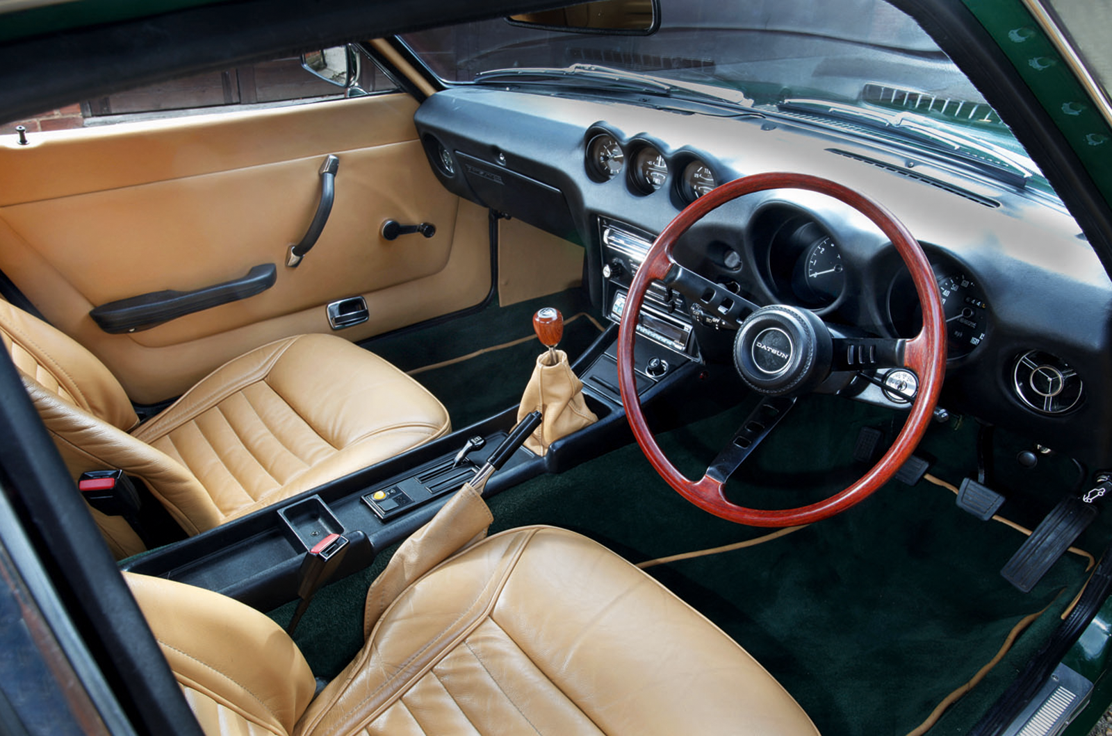 Classic & Sports Car – Coupé conundrum: Ford Capri vs Datsun 240Z