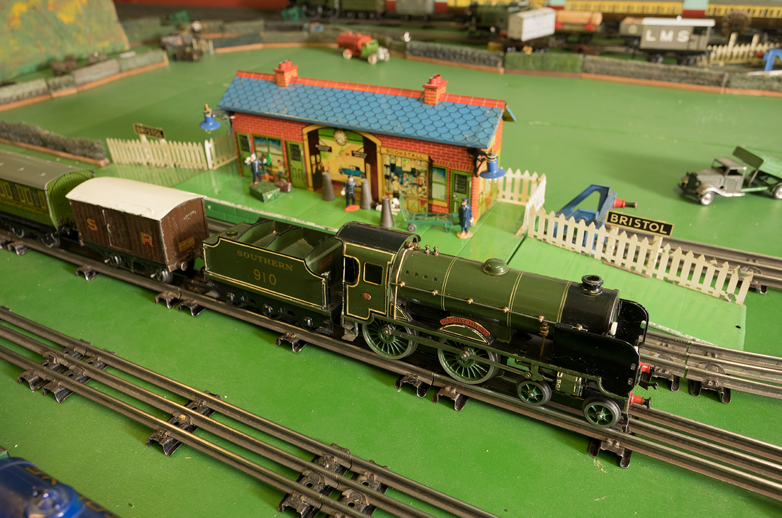 Classic & Sports Car – Also in my garage: classics on road and track