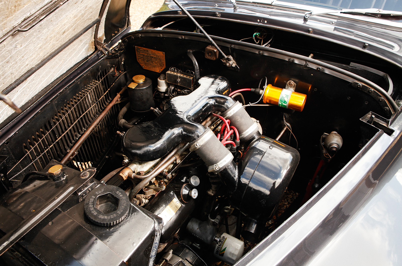 Classic & Sports Car – Buyer’s guide: Bristol 401-403