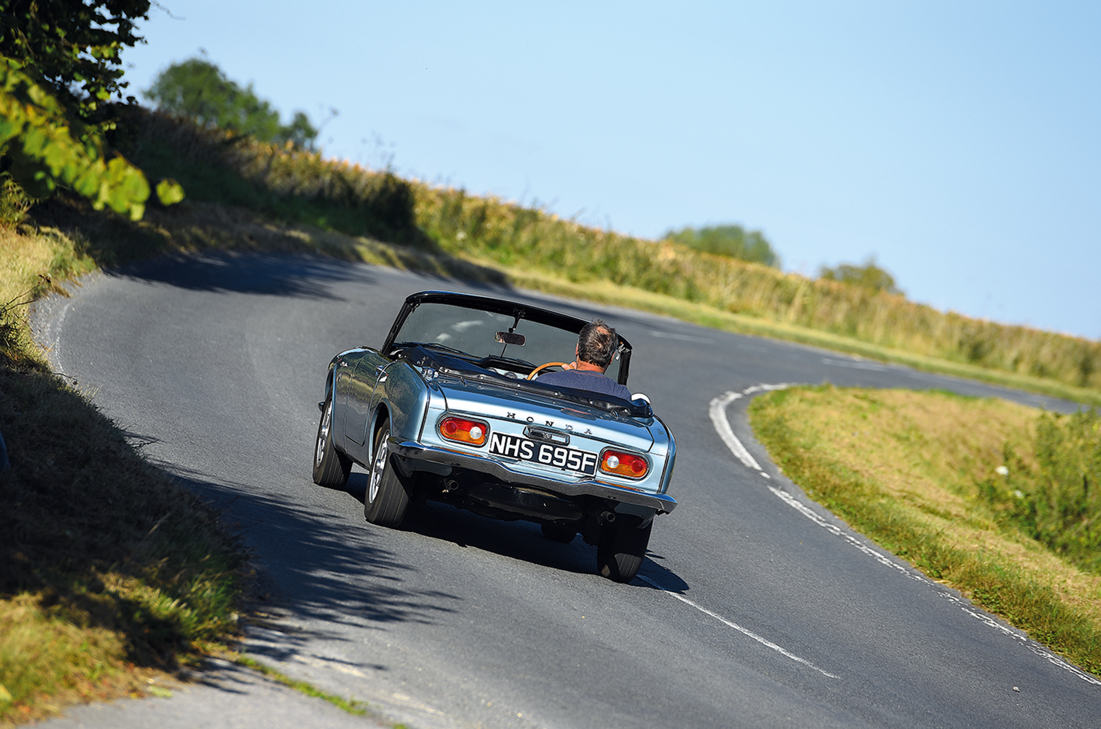 Classic & Sports Car – Baby classic sports cars do battle: Honda S800 Sport vs Fiat 850 Sport Spider vs MG Midget