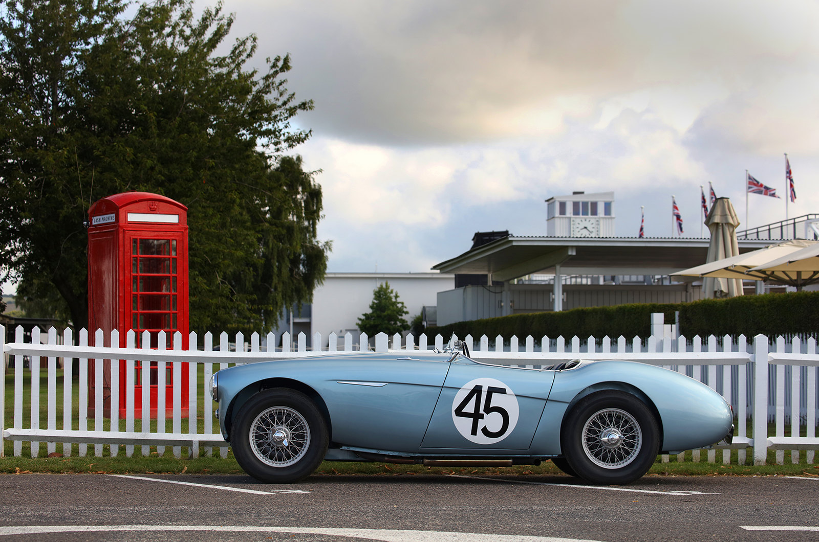 Classic & Sports Car – This unassuming Austin-Healey 100 is a pioneer privateer