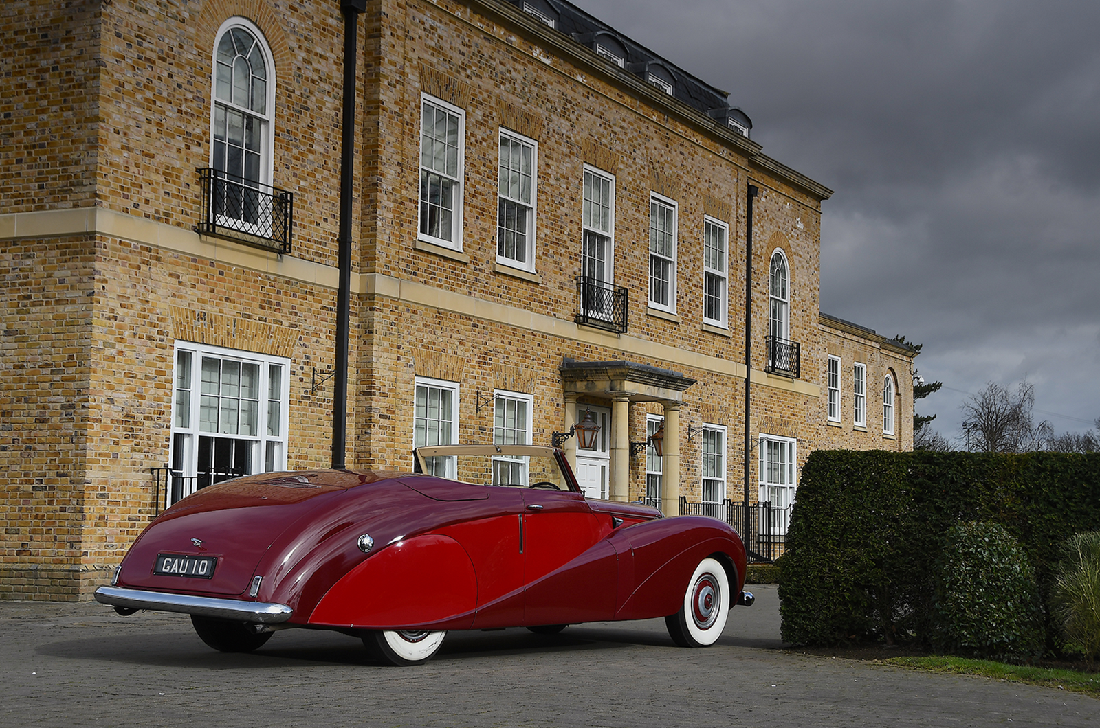 Classic & Sports Car – Whispering giant: Daimler’s Green Goddess