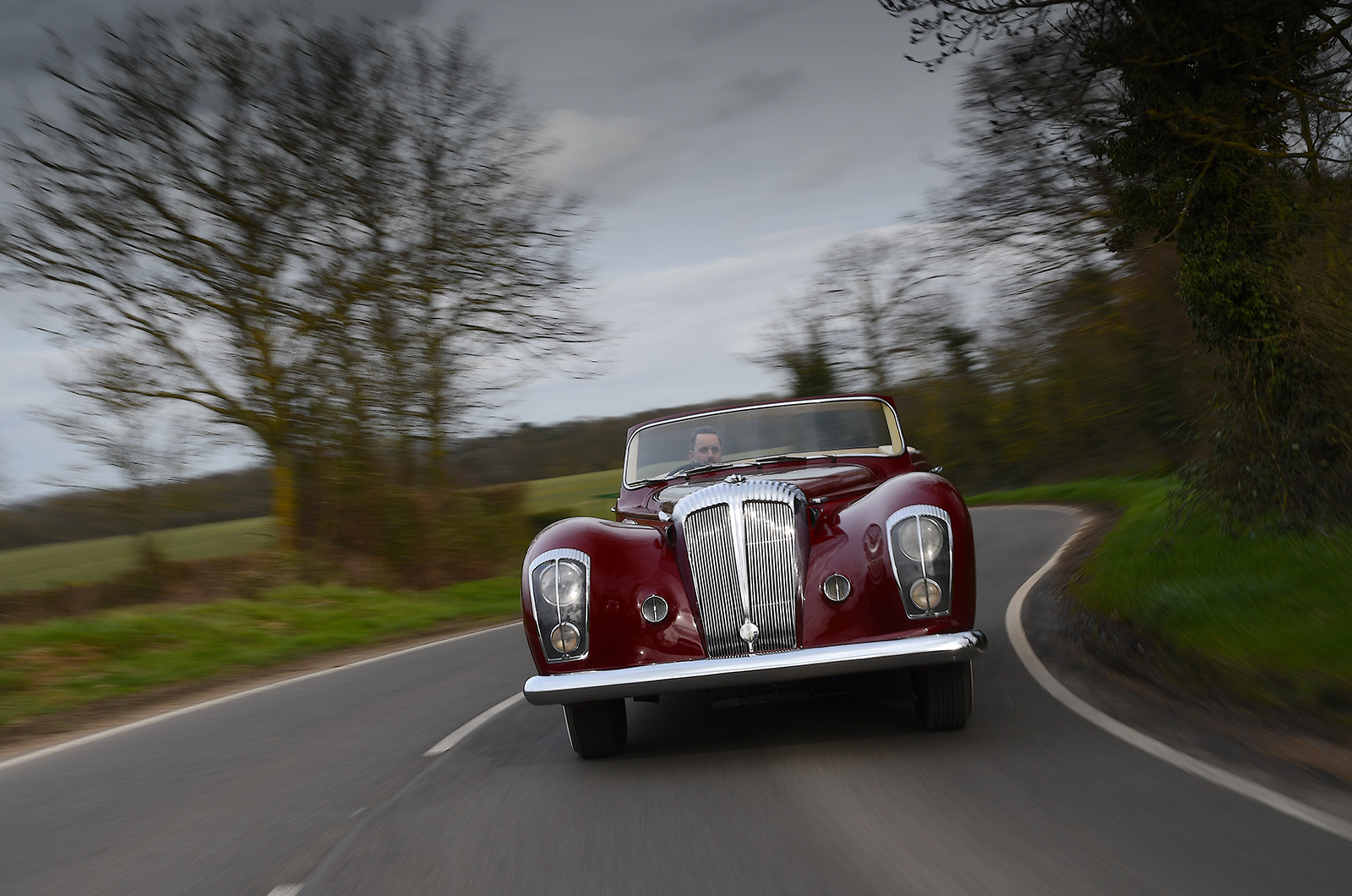 Classic & Sports Car – Whispering giant: Daimler’s Green Goddess