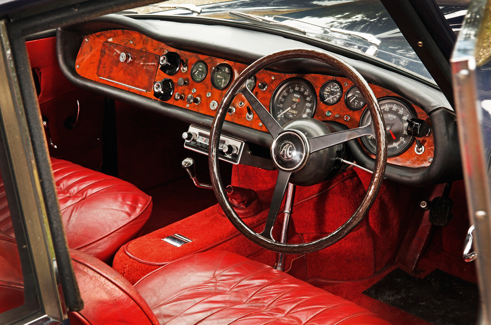 Classic & Sports Car – Six of the best: AC Greyhound vs Bristol 406 Zagato