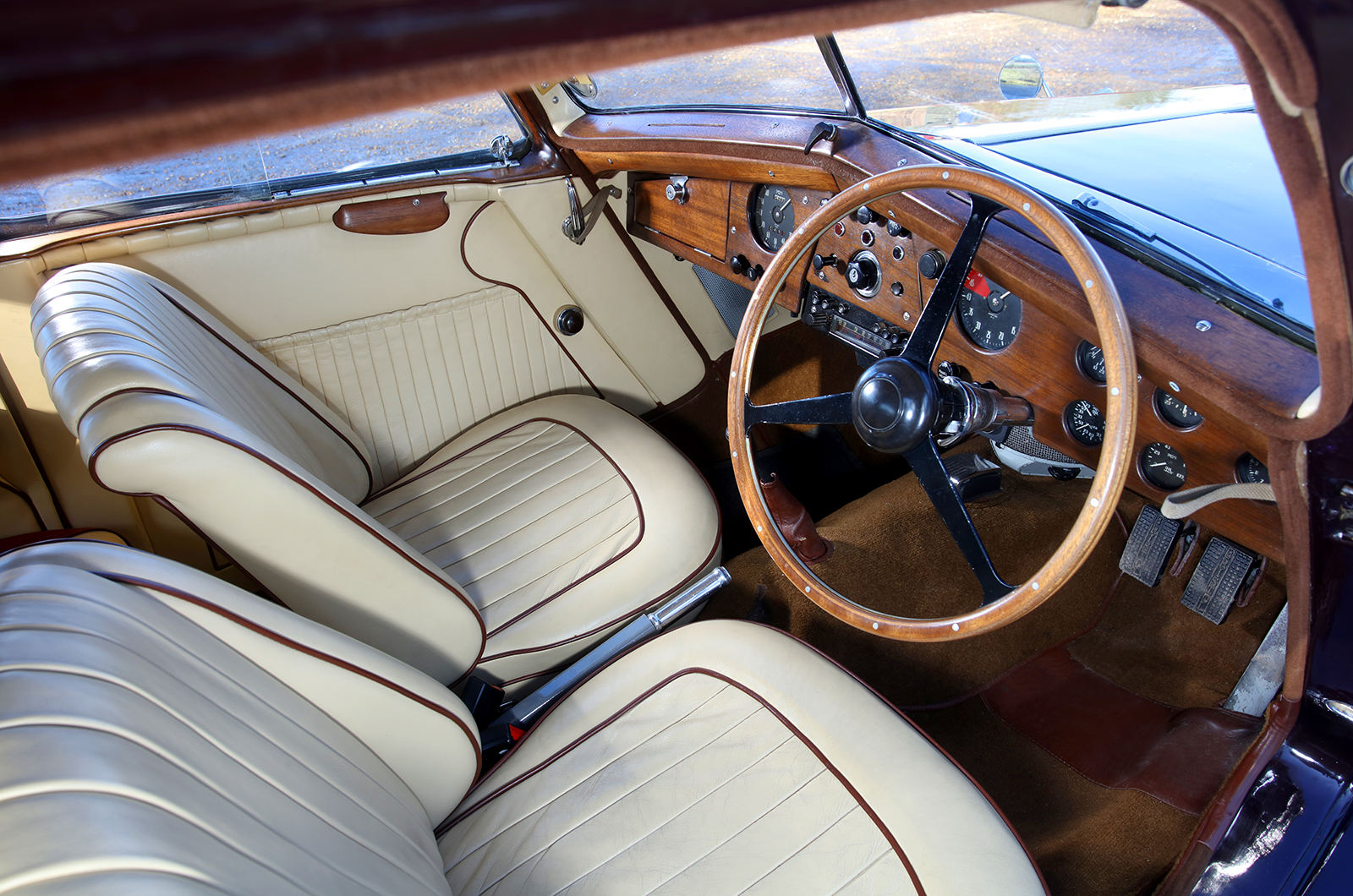 Classic & Sports Car – Something borrowed: celebrating the Bristol 400