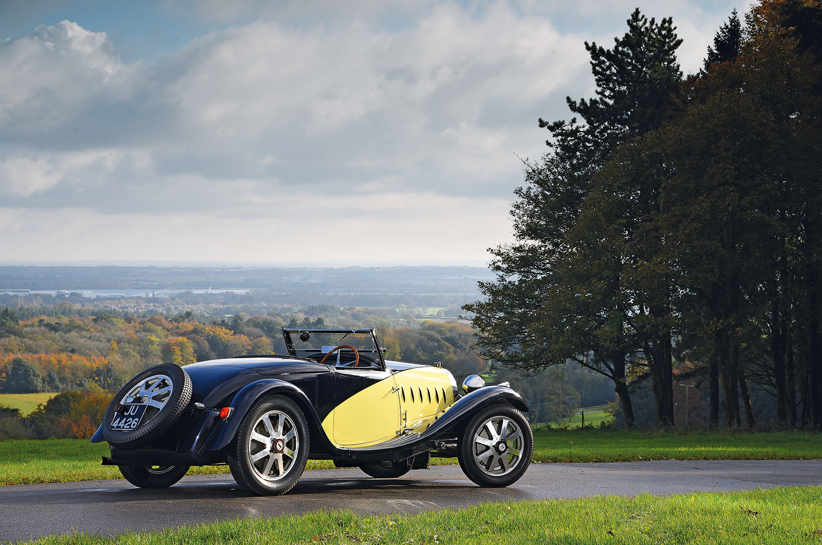 Classic & Sports Car – Bugatti Type 55: a Bug’s life
