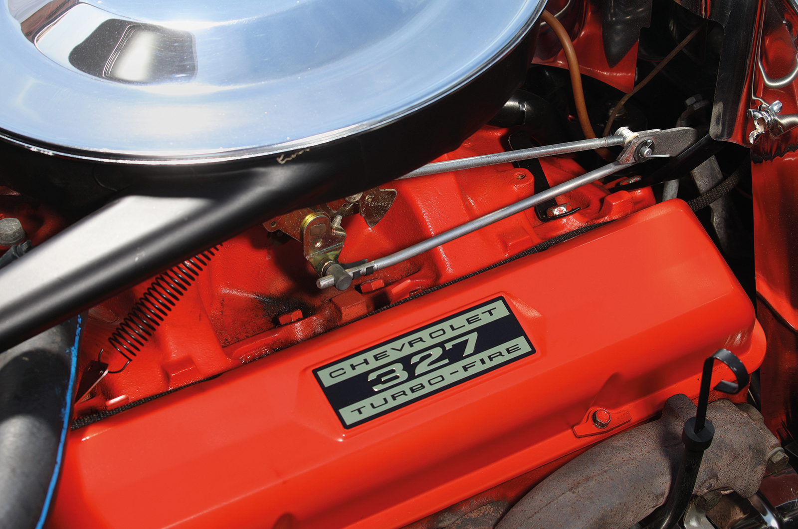 Classic & Sports Car – Transatlantic tussle: Chevrolet Corvette vs Jaguar E-type