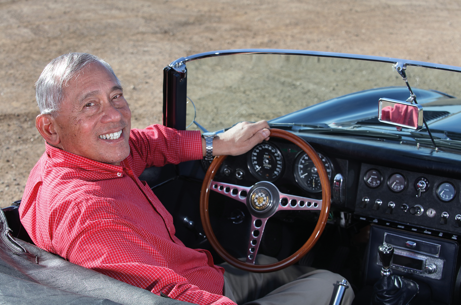 Classic & Sports Car – Transatlantic tussle: Chevrolet Corvette vs Jaguar E-type