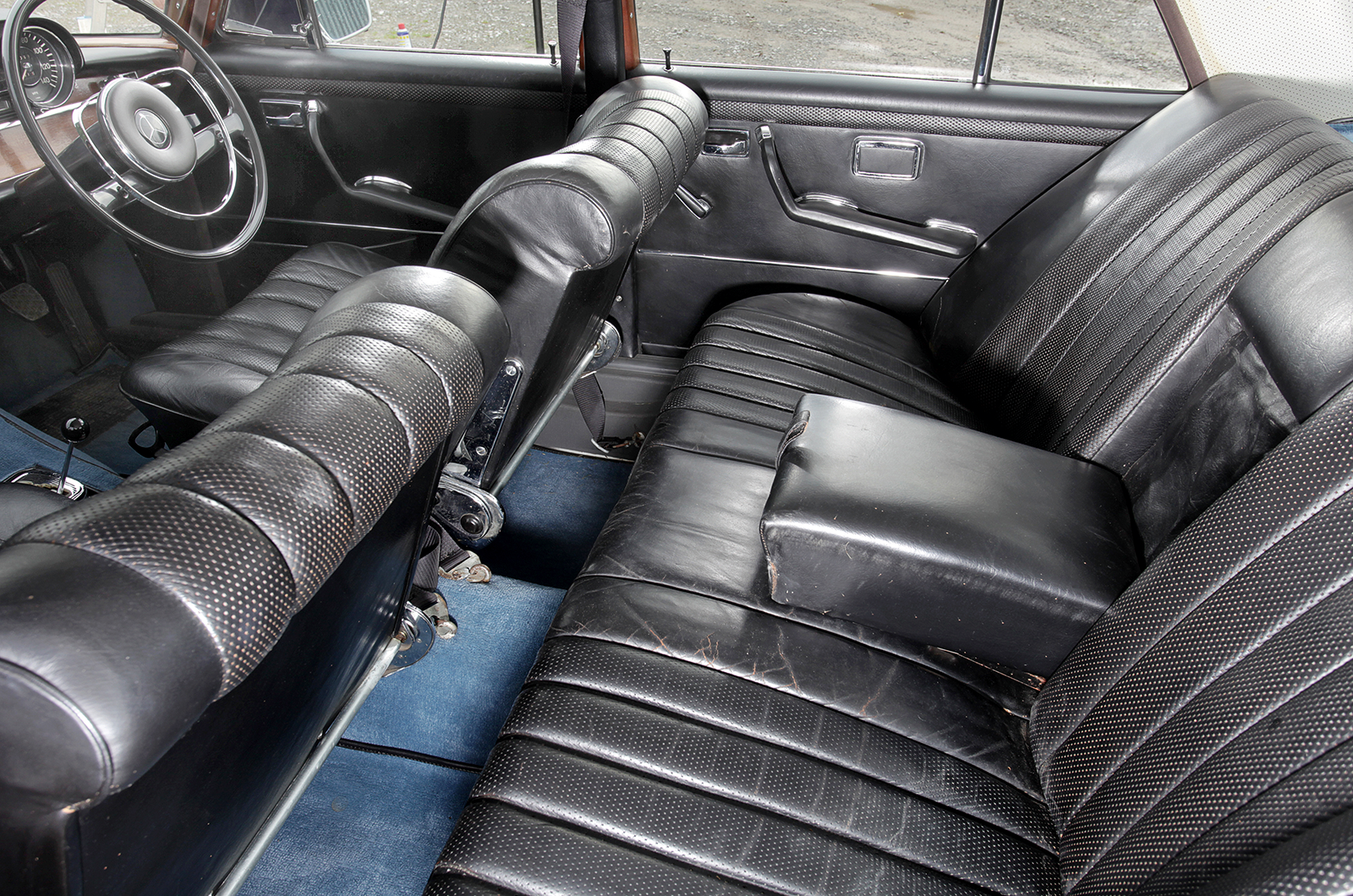 Classic & Sports Car – Engineered for excellence: Lancia Flaminia vs Mercedes-Benz 300SE