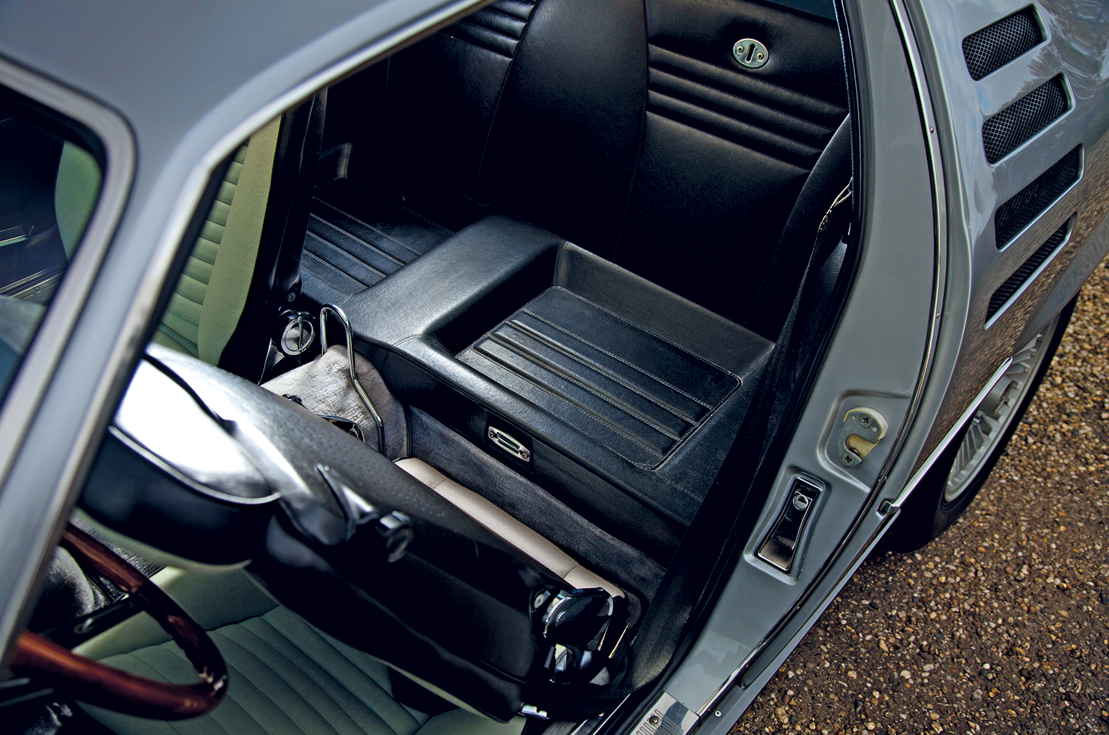 Classic & Sports Car – Flawed diamond: Alfa Romeo Montreal