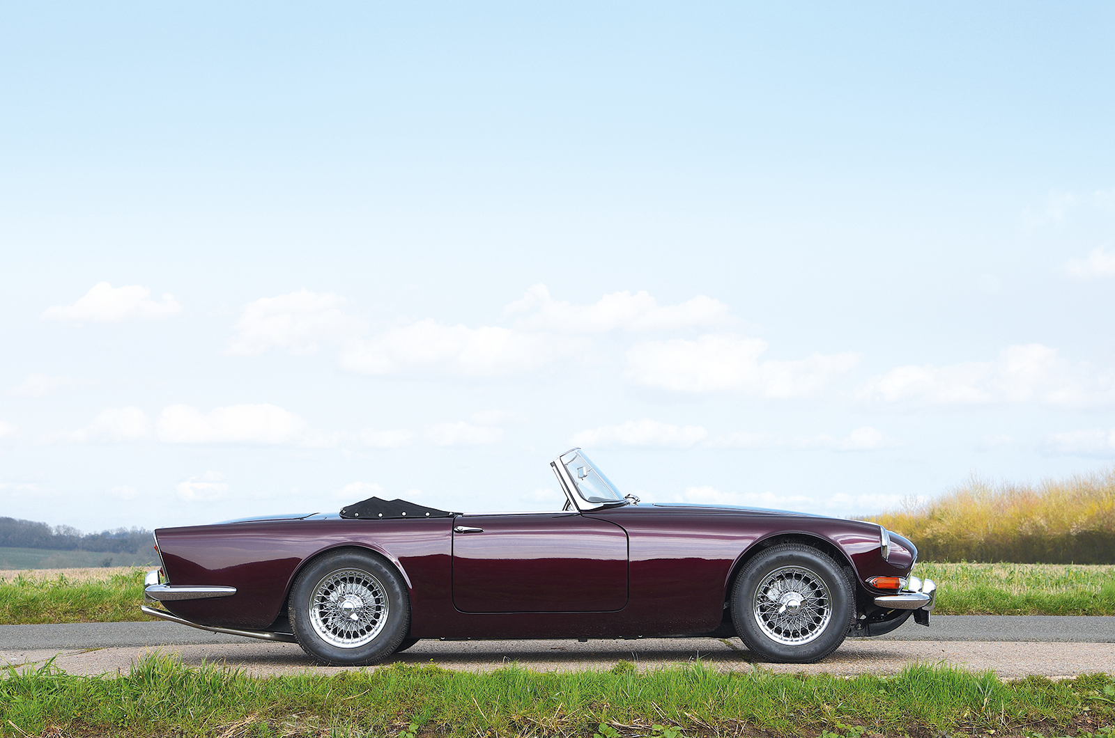 Classic &amp; Sports Car – The Daimler Dart that never was – and the earliest SP250