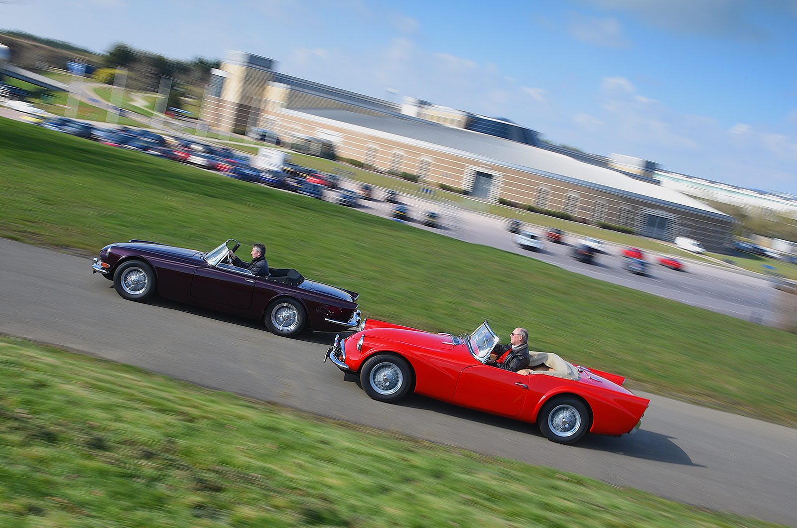 Classic &amp; Sports Car – The Daimler Dart that never was – and the earliest SP250