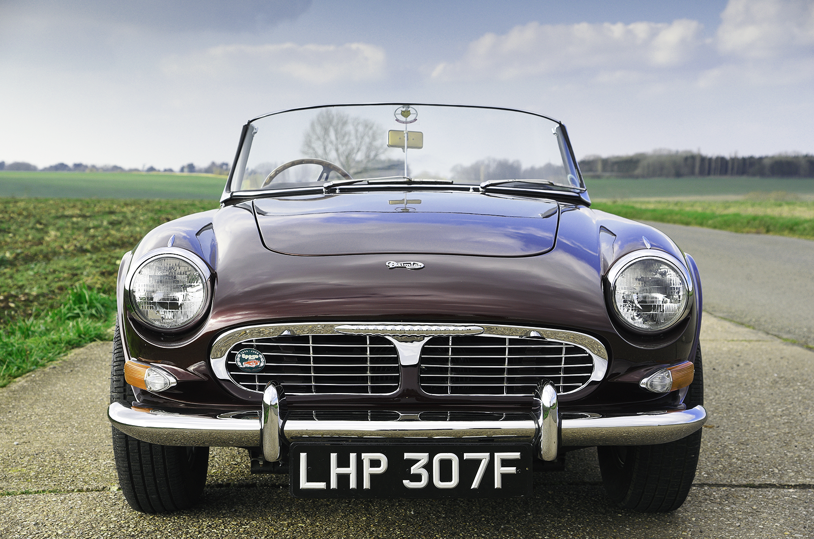 Classic &amp; Sports Car – The Daimler Dart that never was – and the earliest SP250